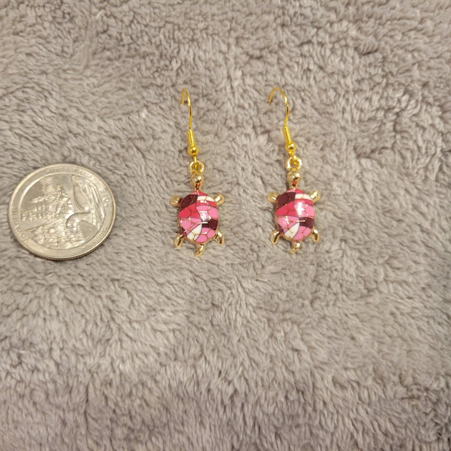 Turtles #5 Womens Earrings One Pair Pink Red White Zinc Alloy Hanging Gold Tone