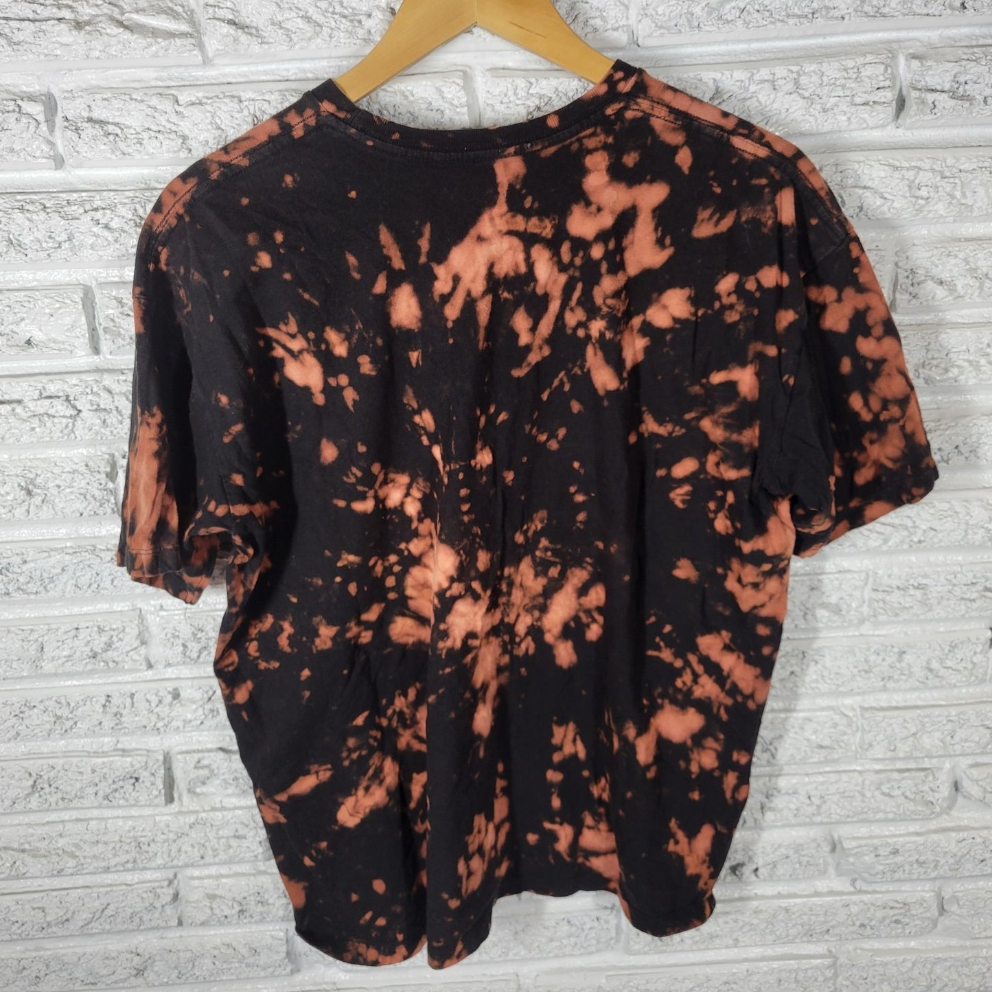 M&Ms Womens Top Extra Large Tee Short Sleeve London Black Tan Tie Dye Cotton