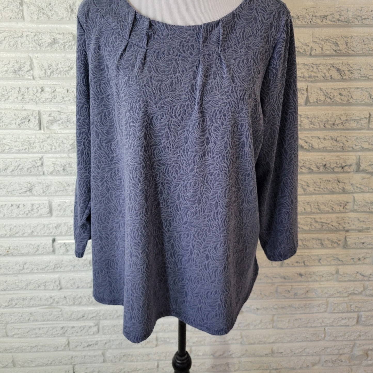 Dana Buchman Womens Top XXL Plus 3/4 Sleeve Blue Leaves Pleated Comfy Poly Blend