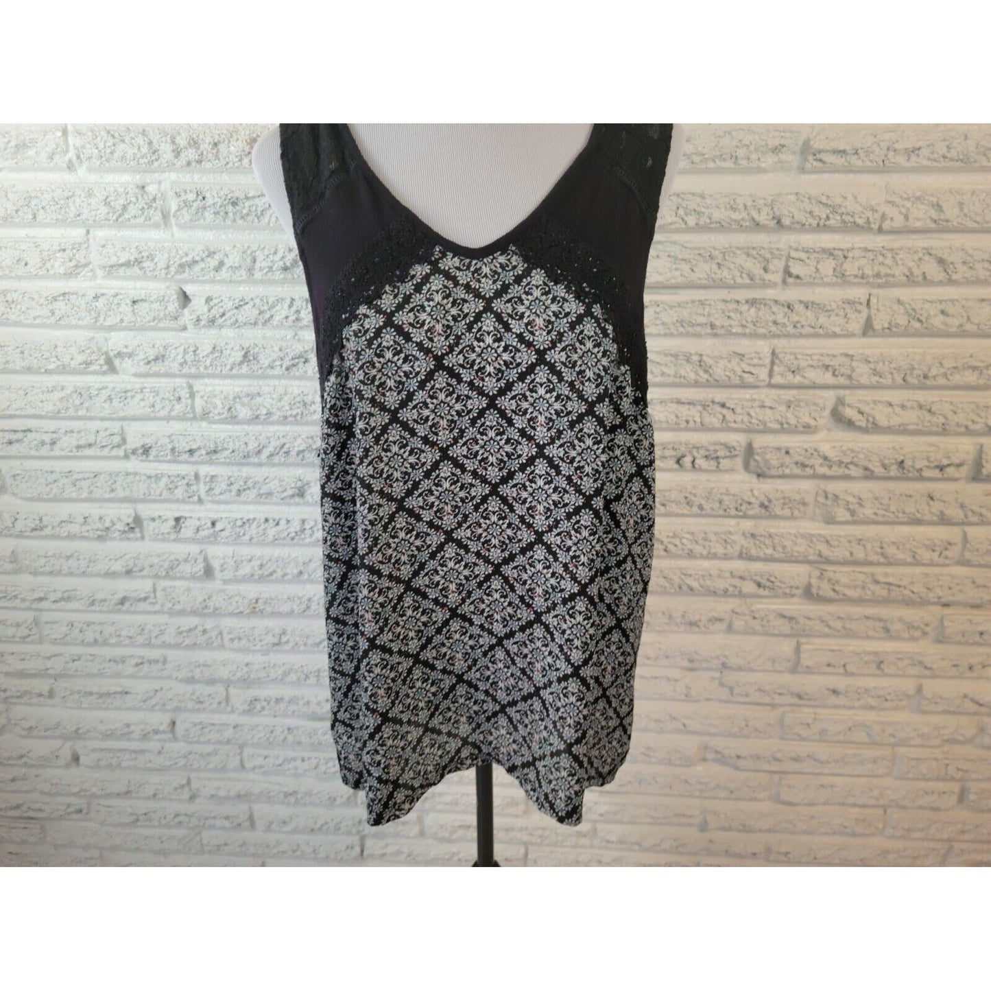 Maurices Womens Top Extra Large Tank Geometric Black Geometric Lined Lace