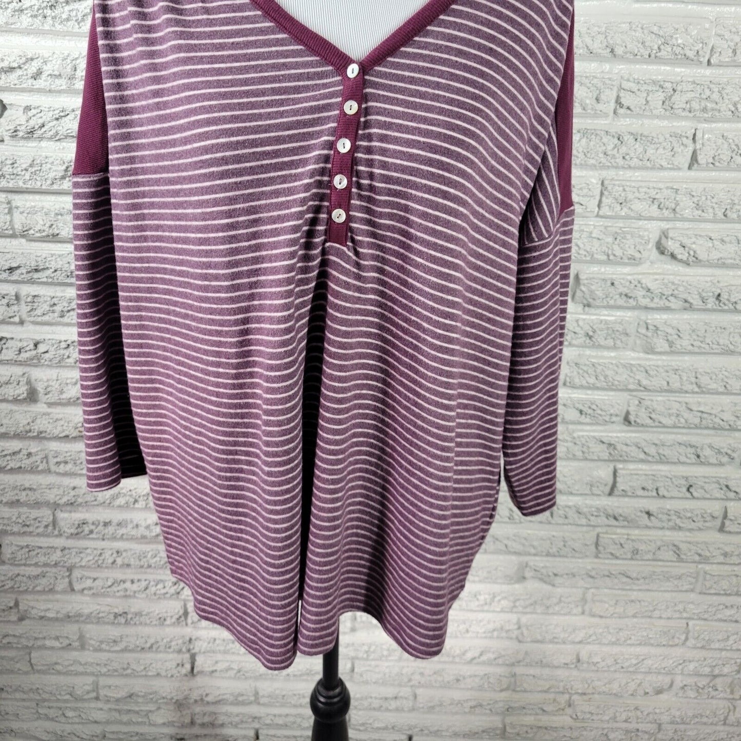 Suzanne Betro Weekend Womens Top 1X Plus 3/4 Sleeve Purple Stripe Poly Blend
