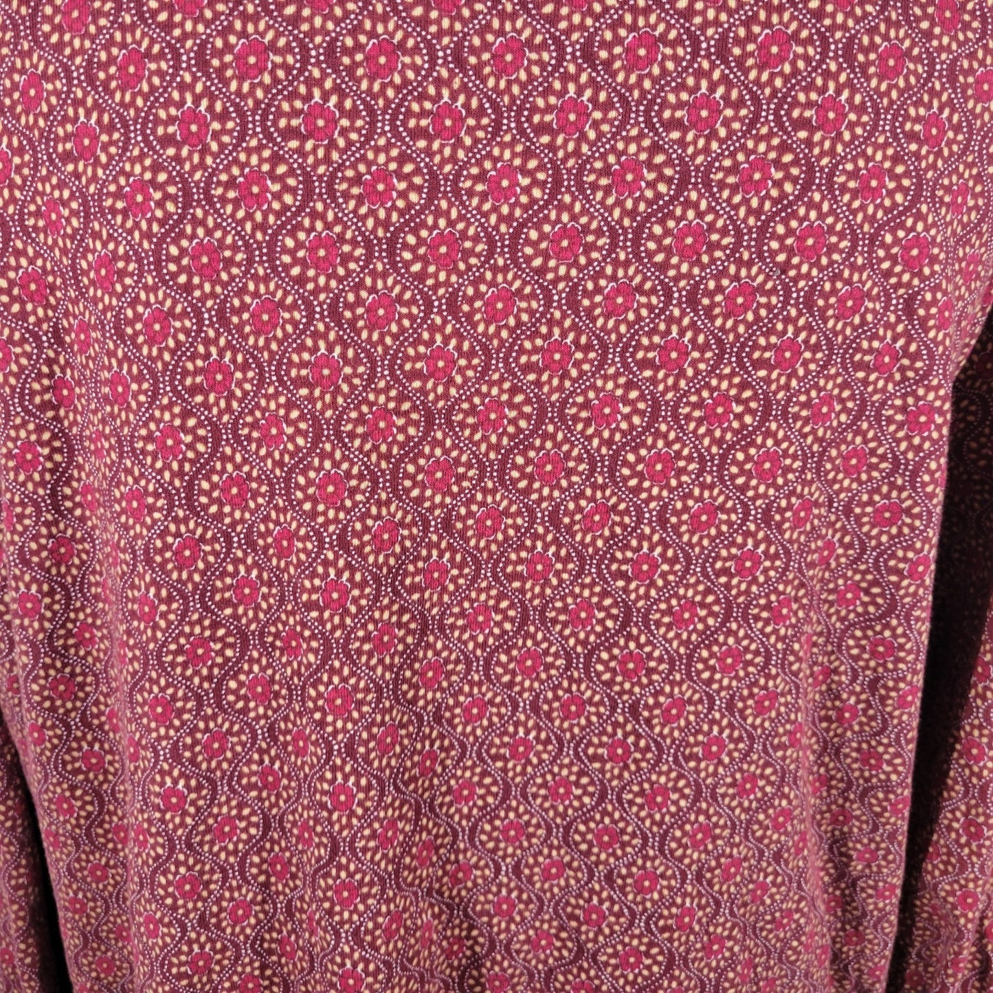 Croft & Barrow Women's 1X Plus Brown Red Geometric V-Neck Long Sleeve T-Shirt