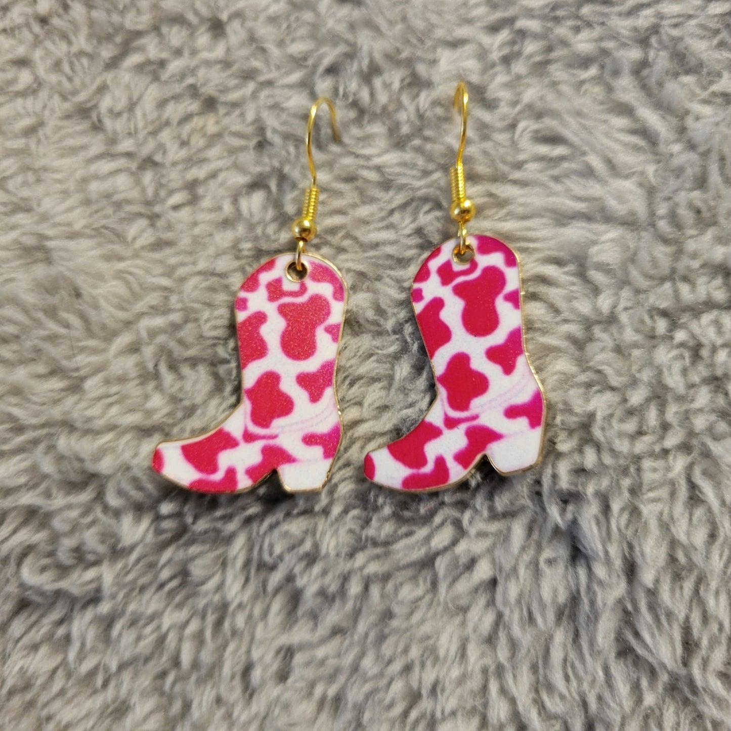 Pink White Cowgirl Boot Earrings Gold Tone Western Rodeo Dangle Drop Fashion