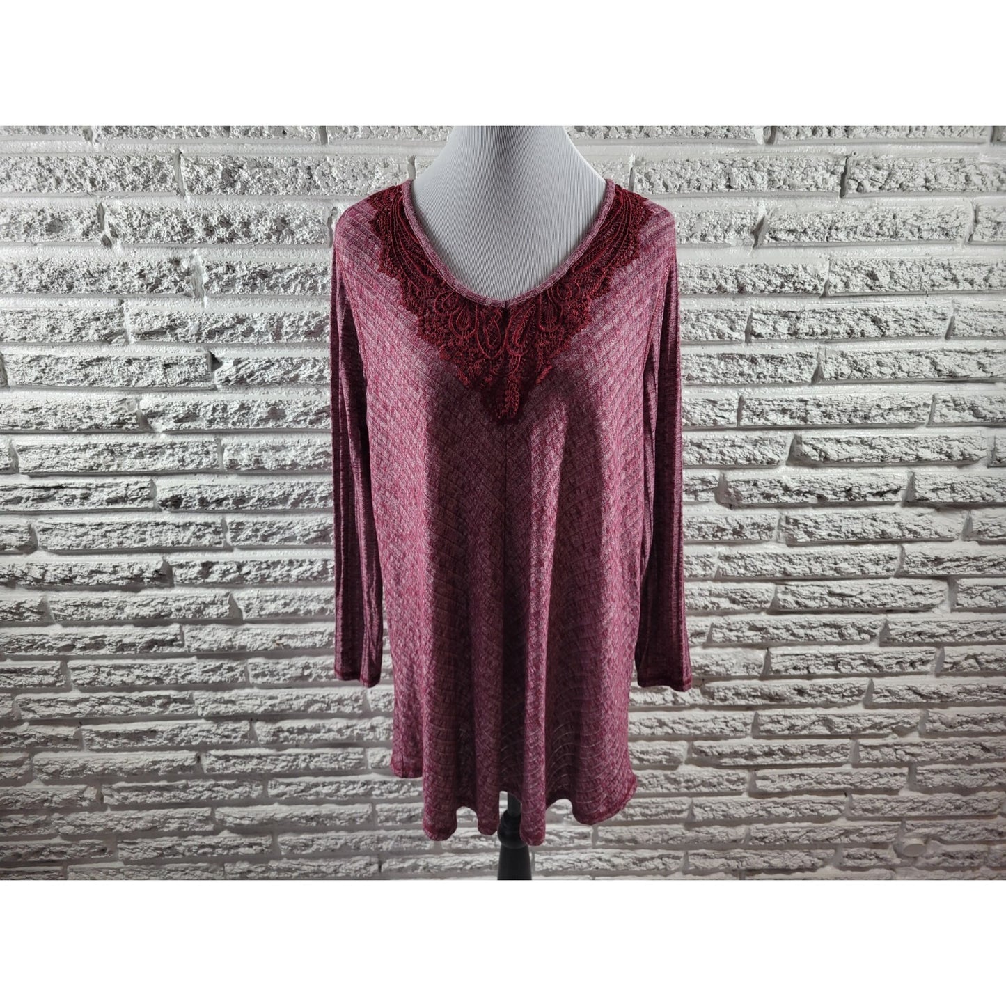 Faded Glory Womens Top 1X Plus Tunic Knit Burgundy Crochet Lightweight Casual