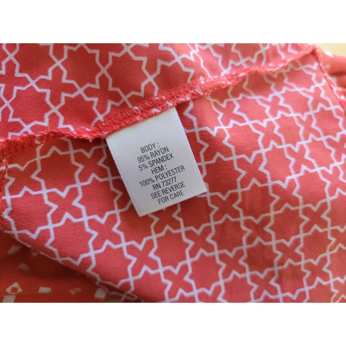 Croft Barrow Women Top 2X Plius Tunic 3/4 Sleeve Red Geometric Casual Shark Bite