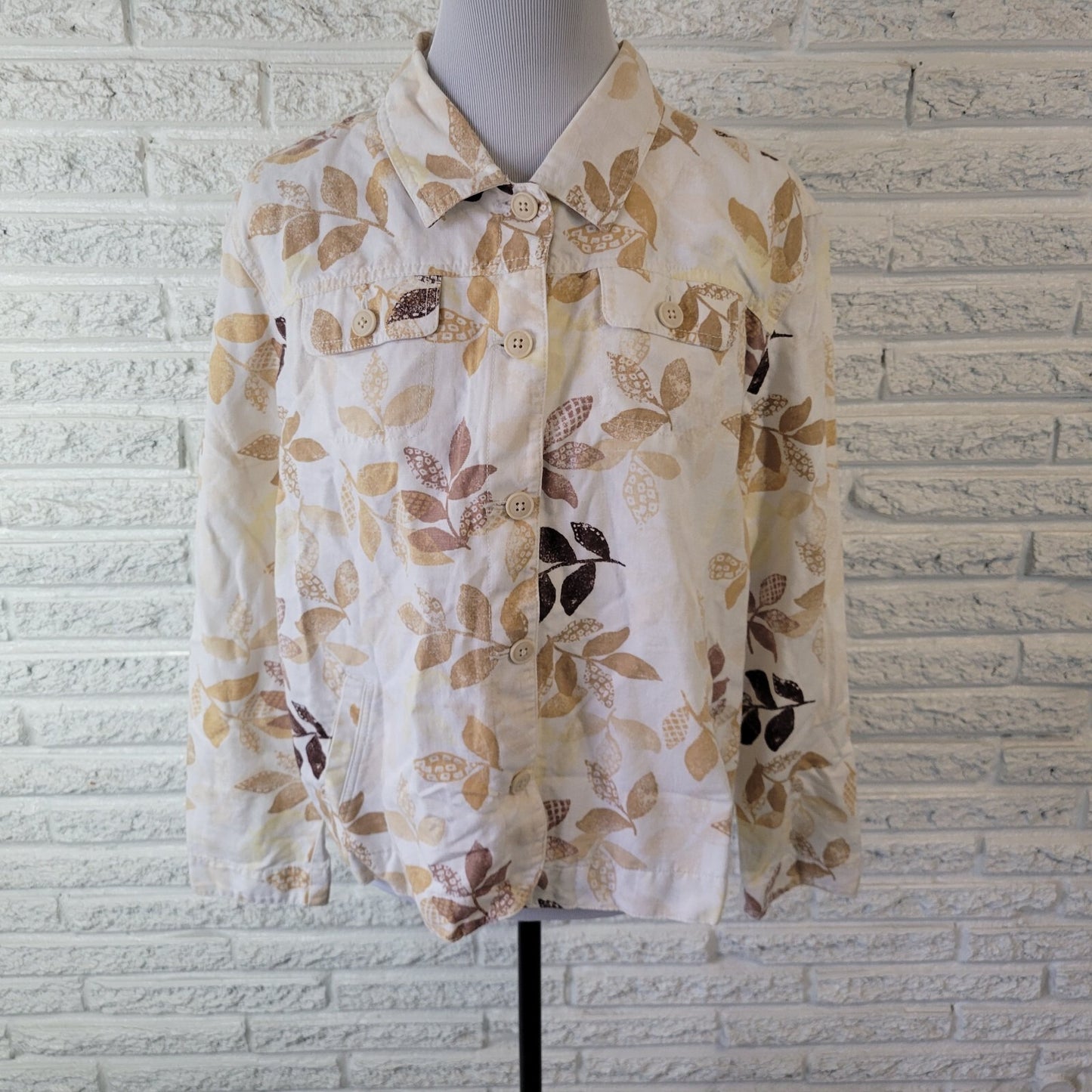 Croft Barrow Womens Top Extra Large Shacket Tan Floral Cotton Pockets Casual