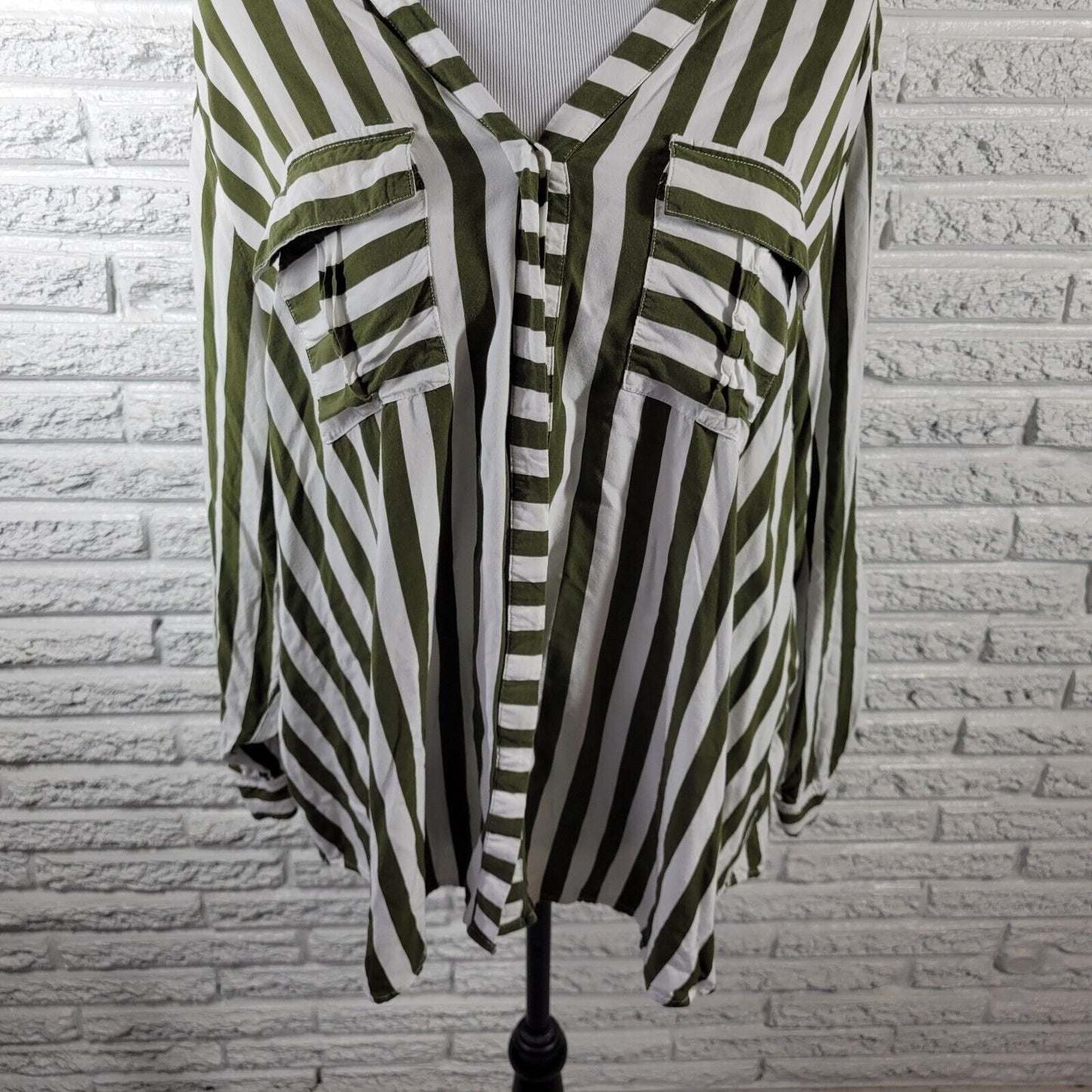 Ana Womens Top 2X Roll Tab Sleeve Rayon Green White Stripe  Lightweight Pockets