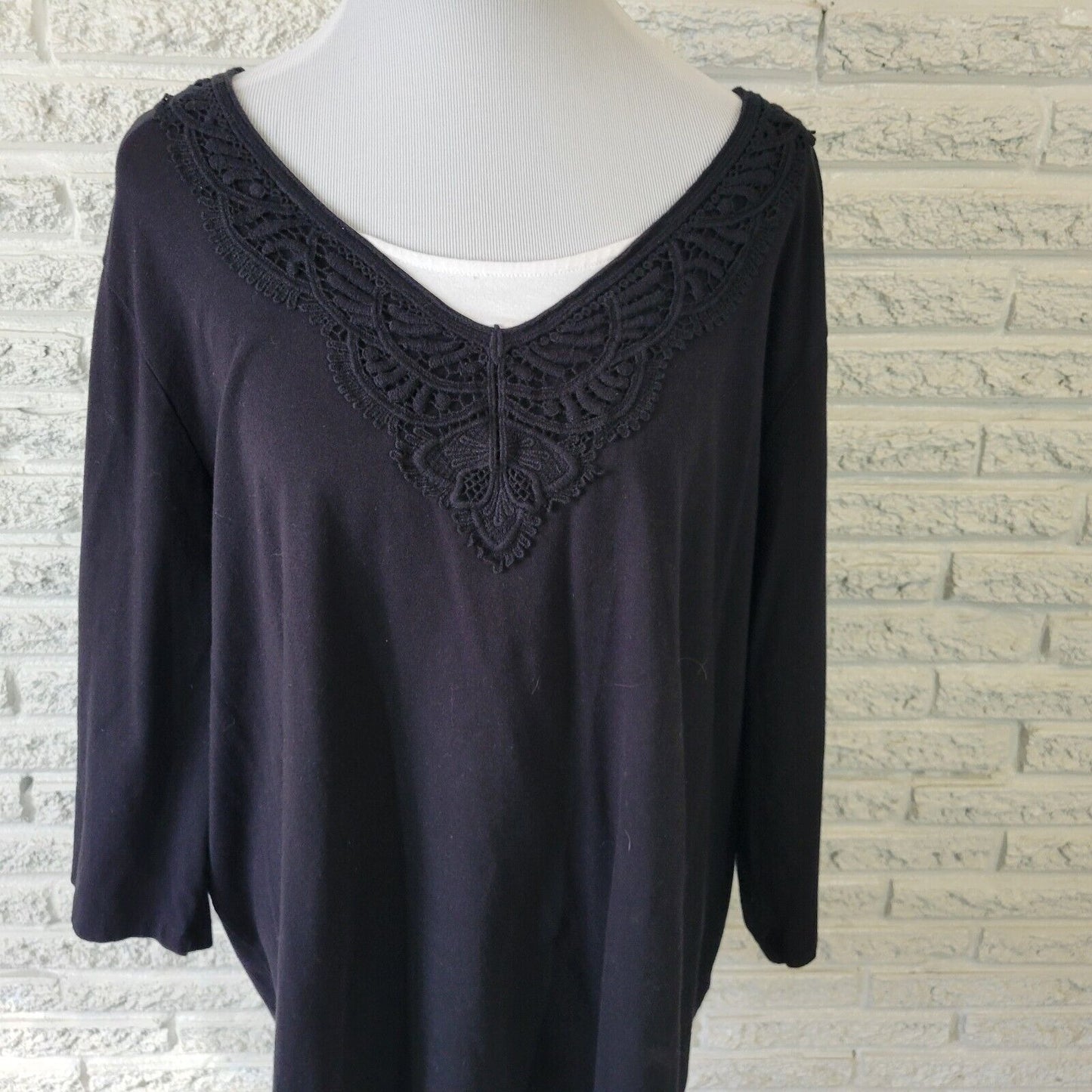 Catherines Womens Top 2X Plus 3/4 Sleeve Black Cotton Blend Lace Trim Comfy