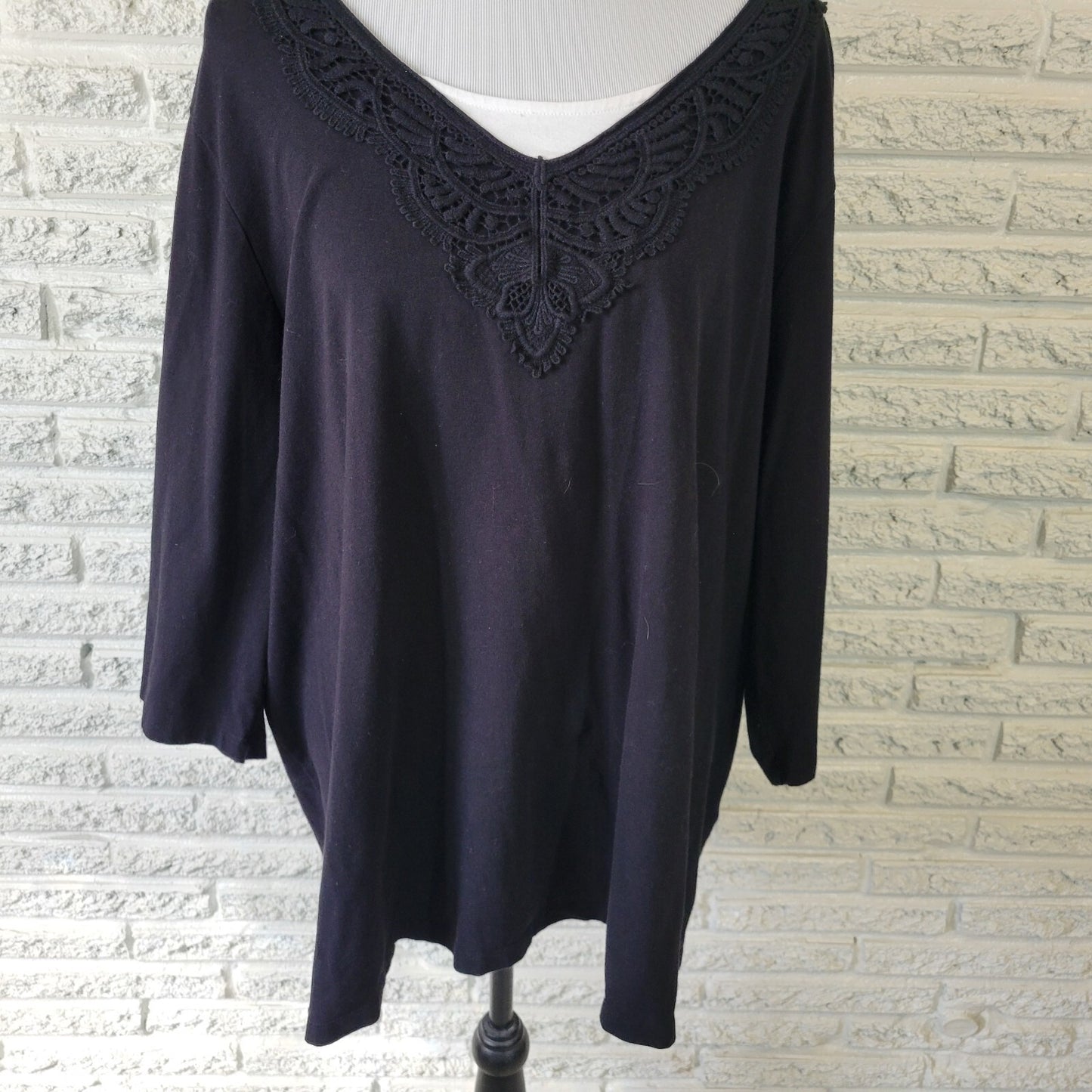 Catherines Womens Top 2X Plus 3/4 Sleeve Black Cotton Blend Lace Trim Comfy
