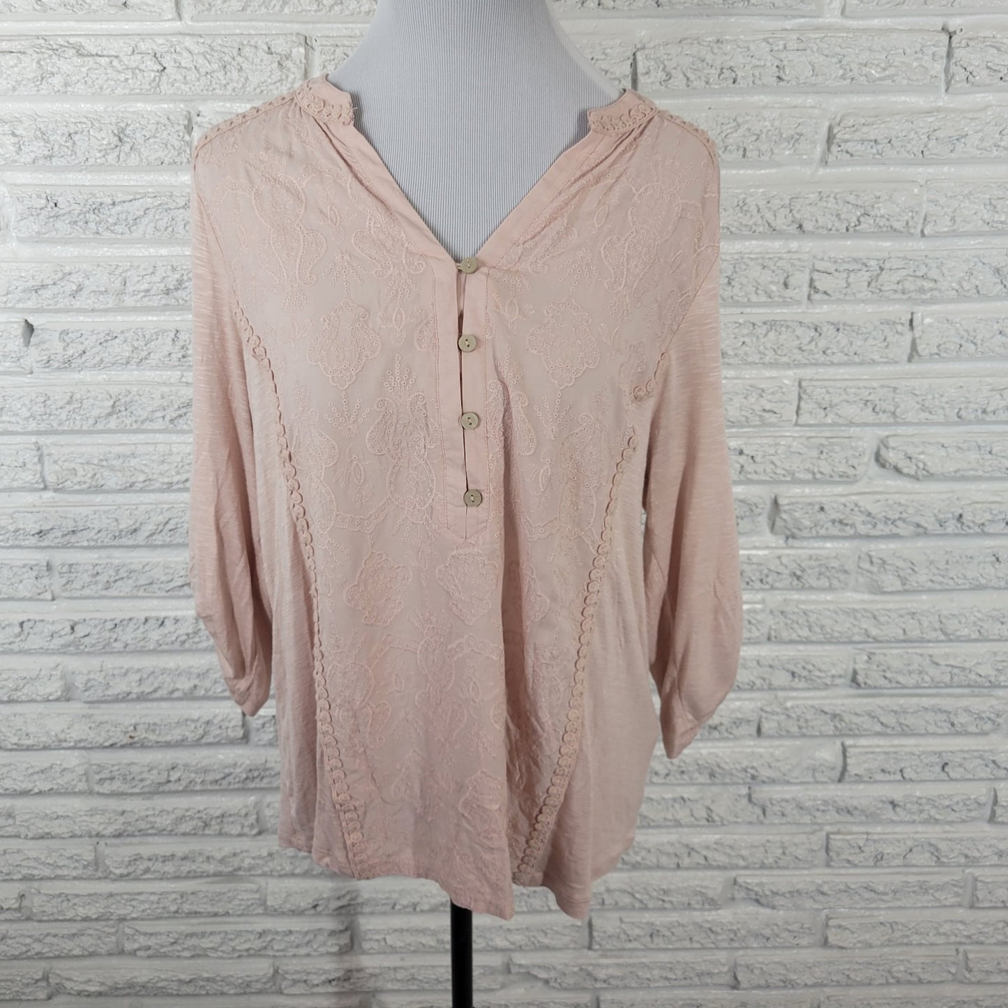 Democracy Womens Top XL Roll Tab 3/4 Sleeve Pink Embroidered Ric Rac Lightweight