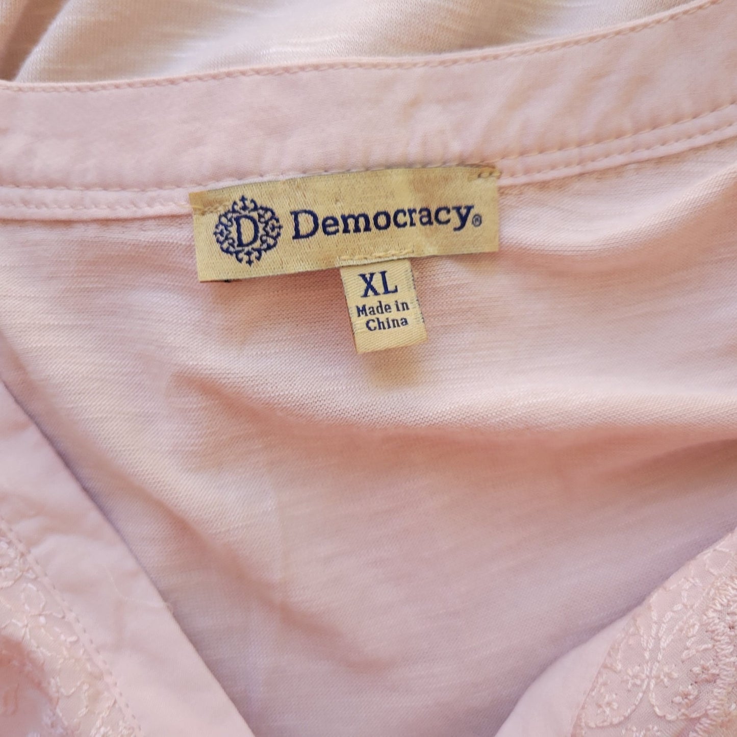 Democracy Womens Top XL Roll Tab 3/4 Sleeve Pink Embroidered Ric Rac Lightweight