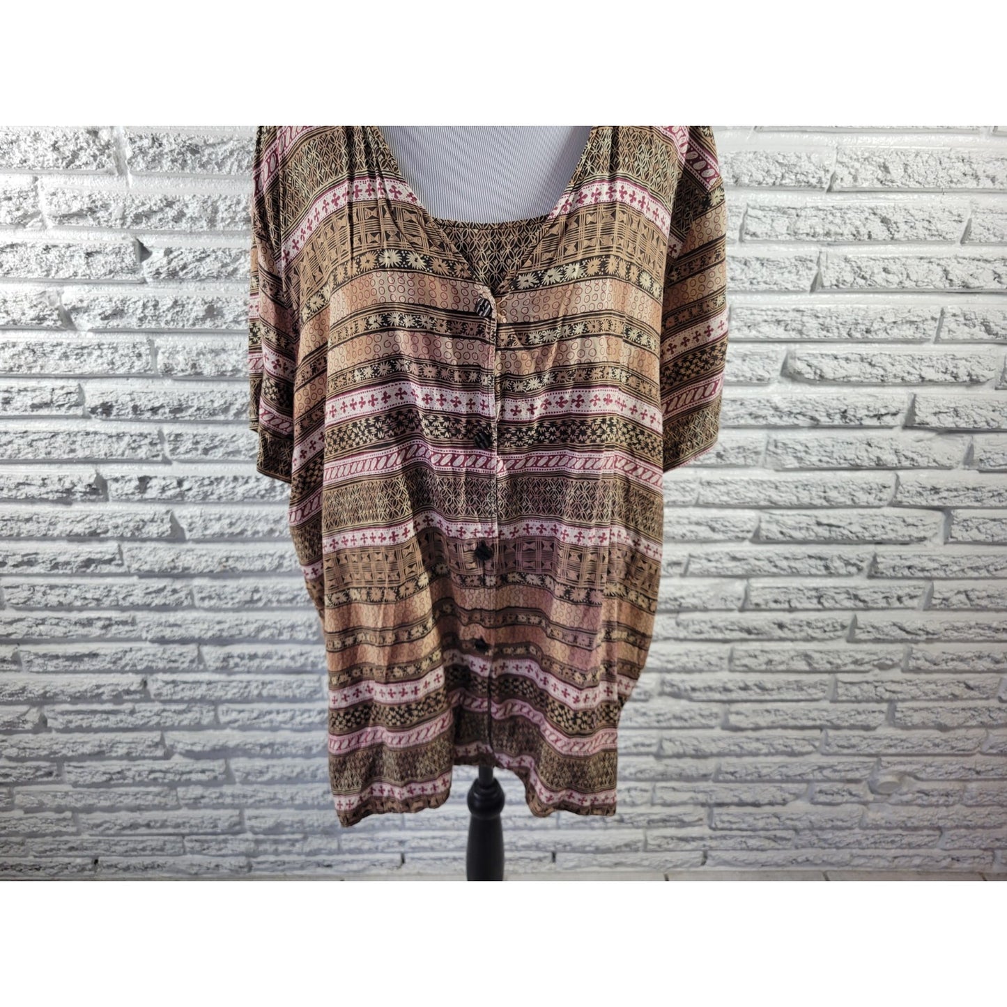 Sag Harbor Womens 3X Plus Size Top Blouse Brown Geometric V-Neck Button Up Rayon
