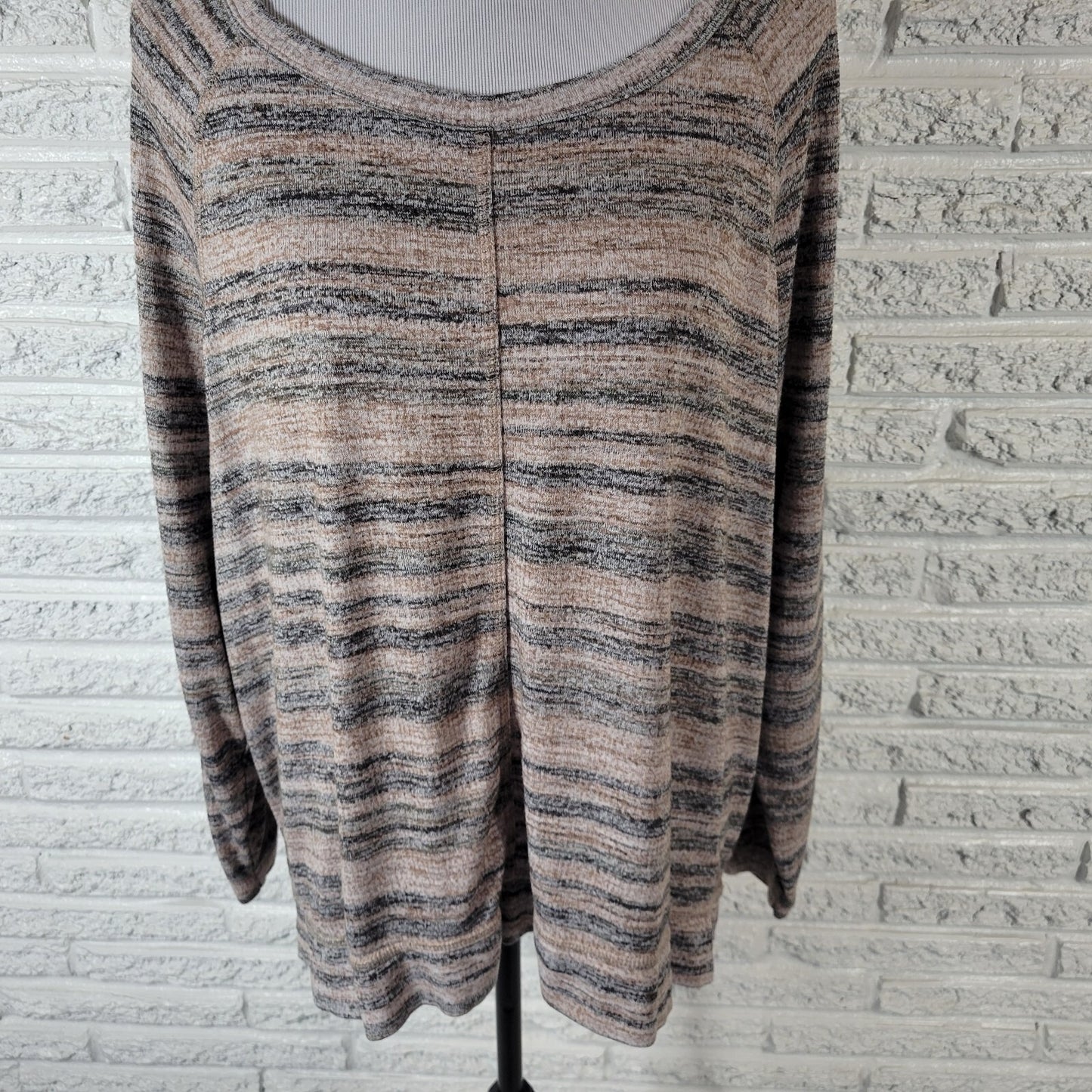 Sonoma Womens Top 1X Plus Long Sleeve Black Heather Knit Comfy Casual Poly Blend