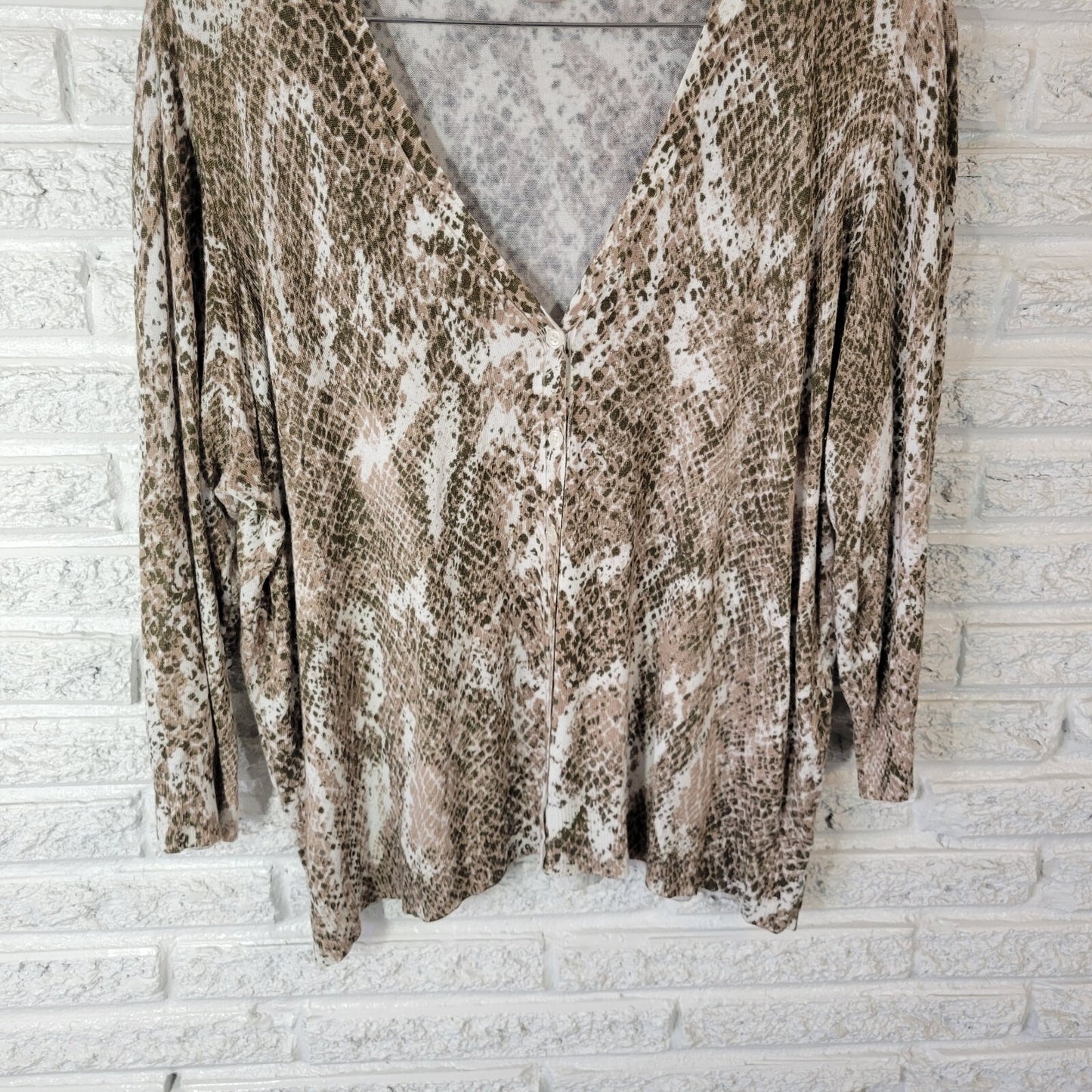 Roz Ali Womens Top 3X Plus Cardigan Button Up 3/4 Sleeve Tan Animal Lightweight