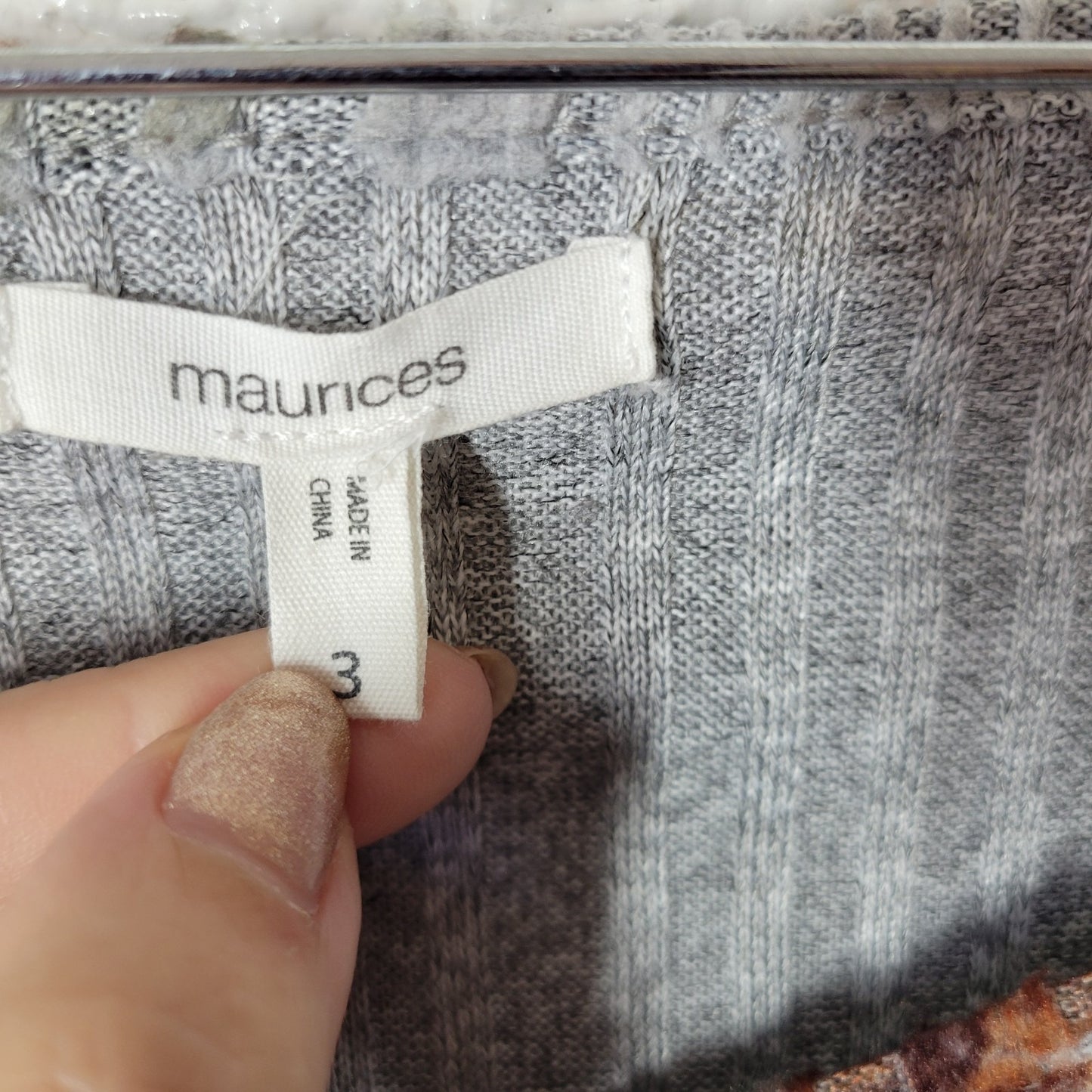 Maurices Womens 3X Plus Size Sweater Gray Brown Floral V-Neck Knit Pullover Soft