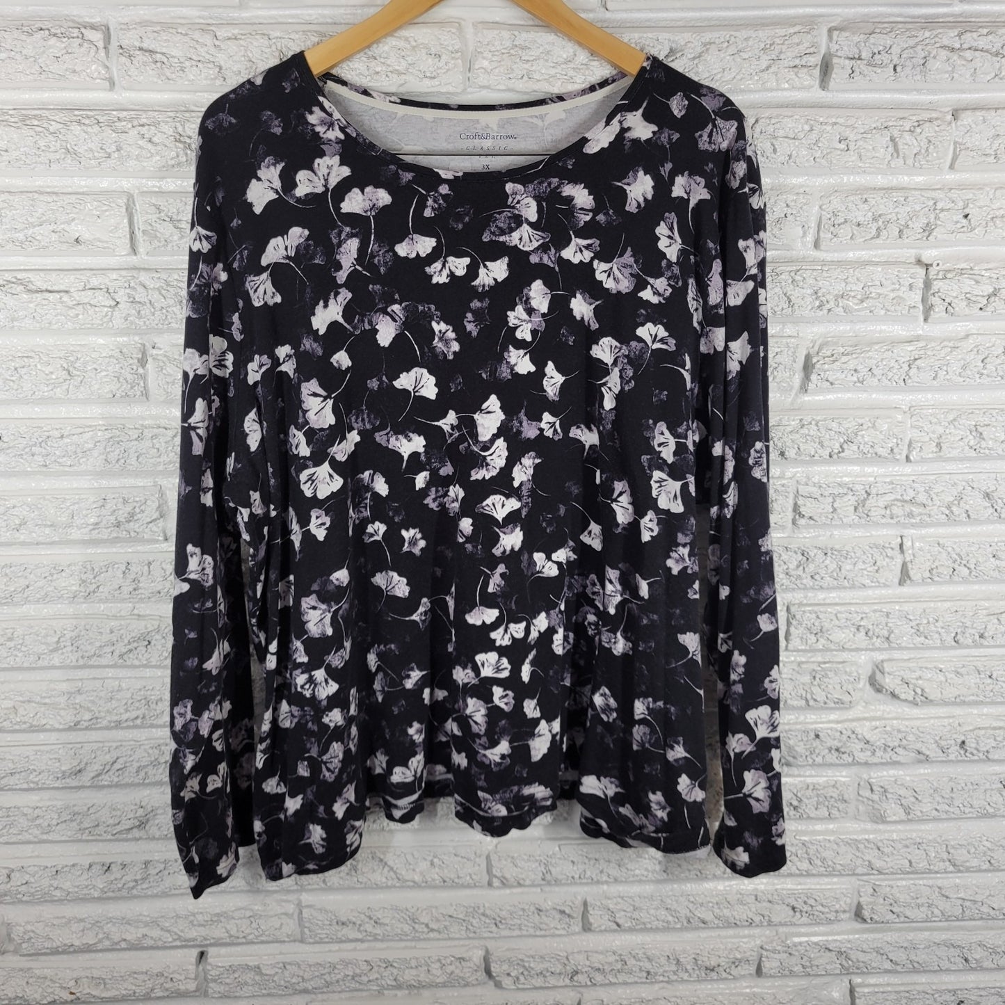 Croft Barrow Womens Top 3X Plus Tee Classic Long Sleeve Black Gray Floral Comfy