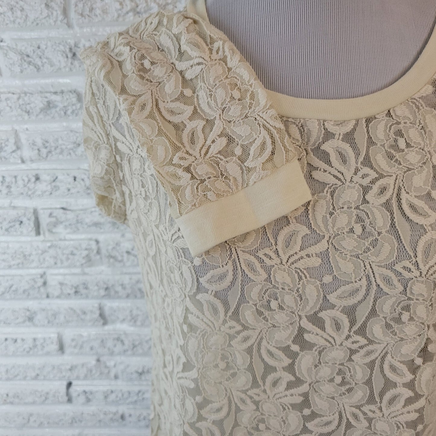 Cato Womens Top Extra Large Long Sleeve White Poly Blend Lightweight Sheer Lace