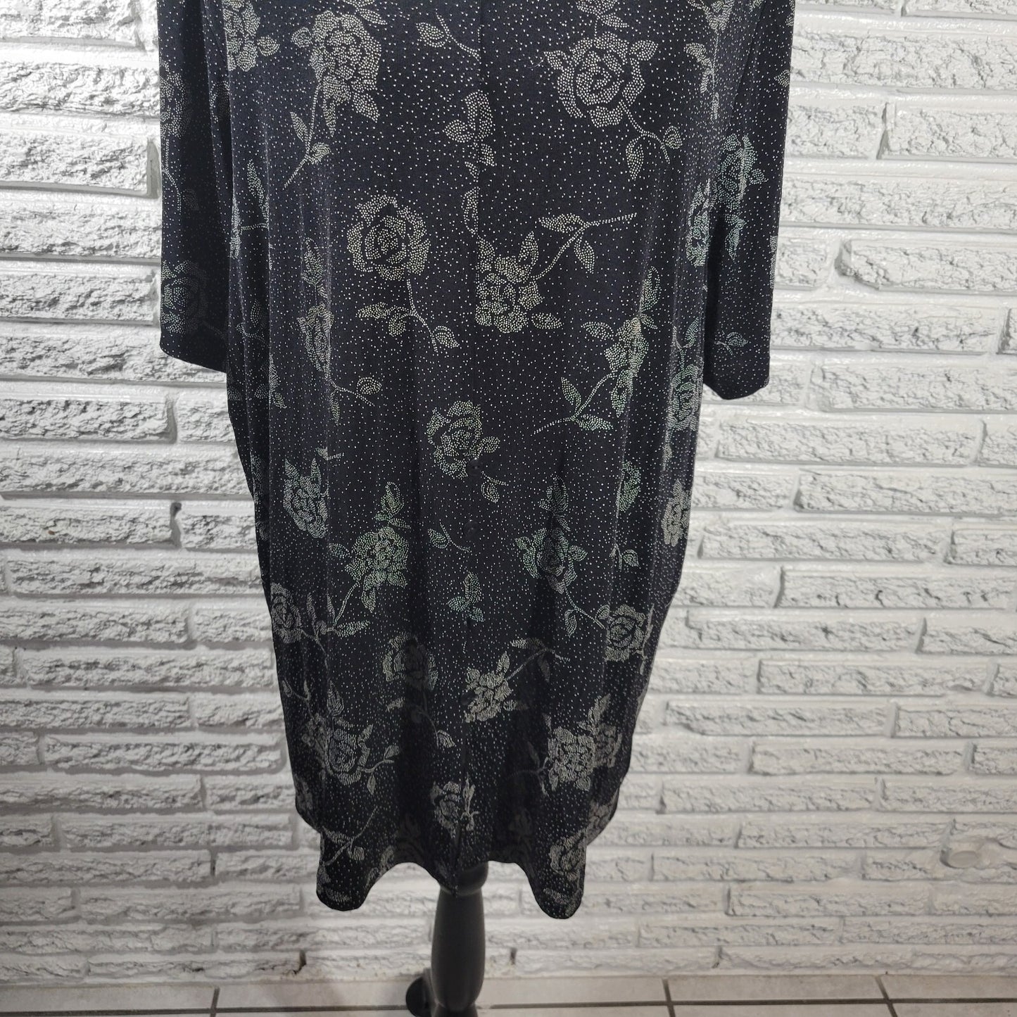 Fashion Bug Women Top 2X Plus Short Sleeve Black Floral Lightweight Party Career