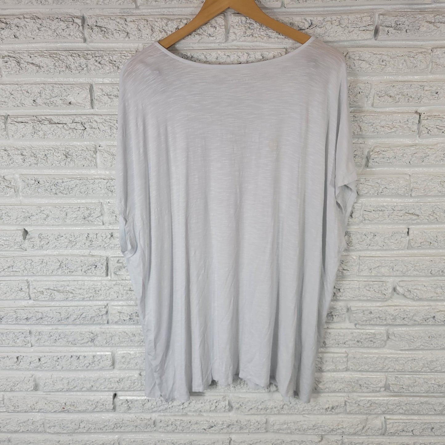 Torrid Super Soft Womens Top 3 3X Plus Tee Slub Jersey Comfy Sleeveless White