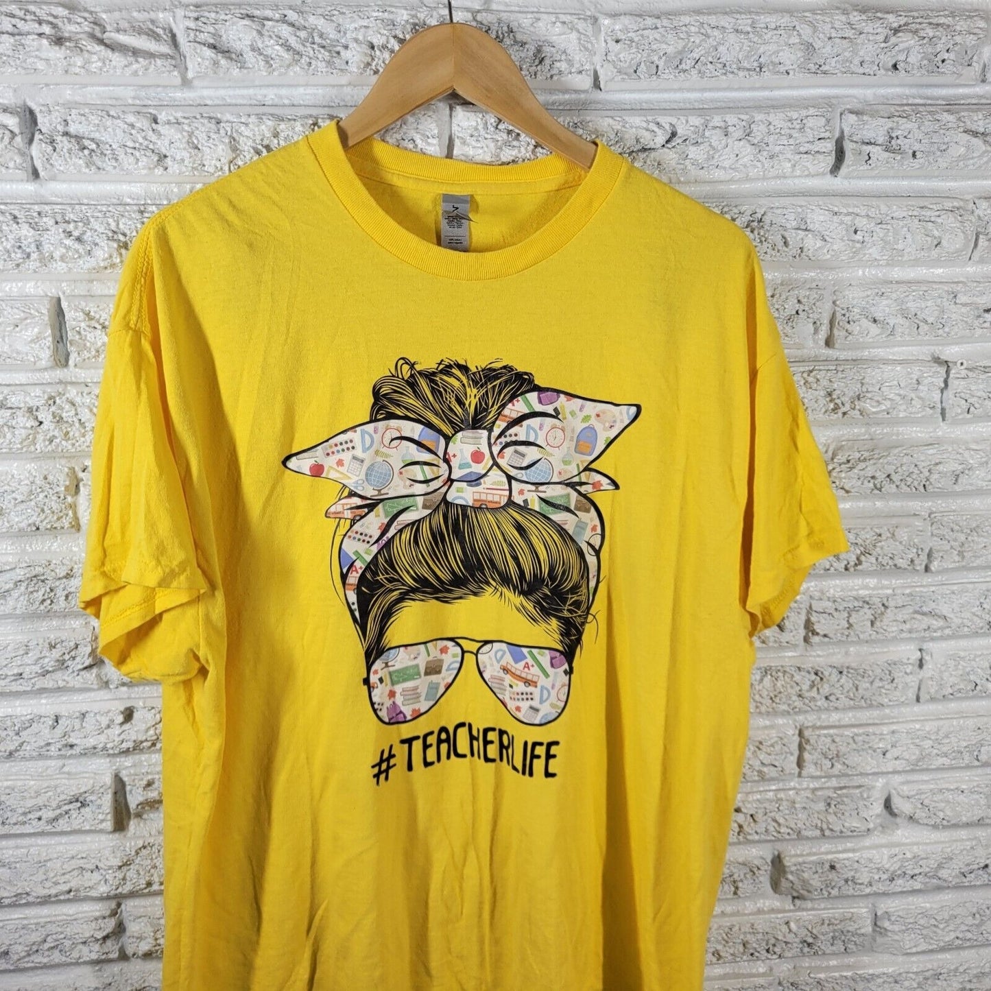 Gildan Womens Top Extra Large XL Teacher Life Teaching Yellow Casual Crew Cotton