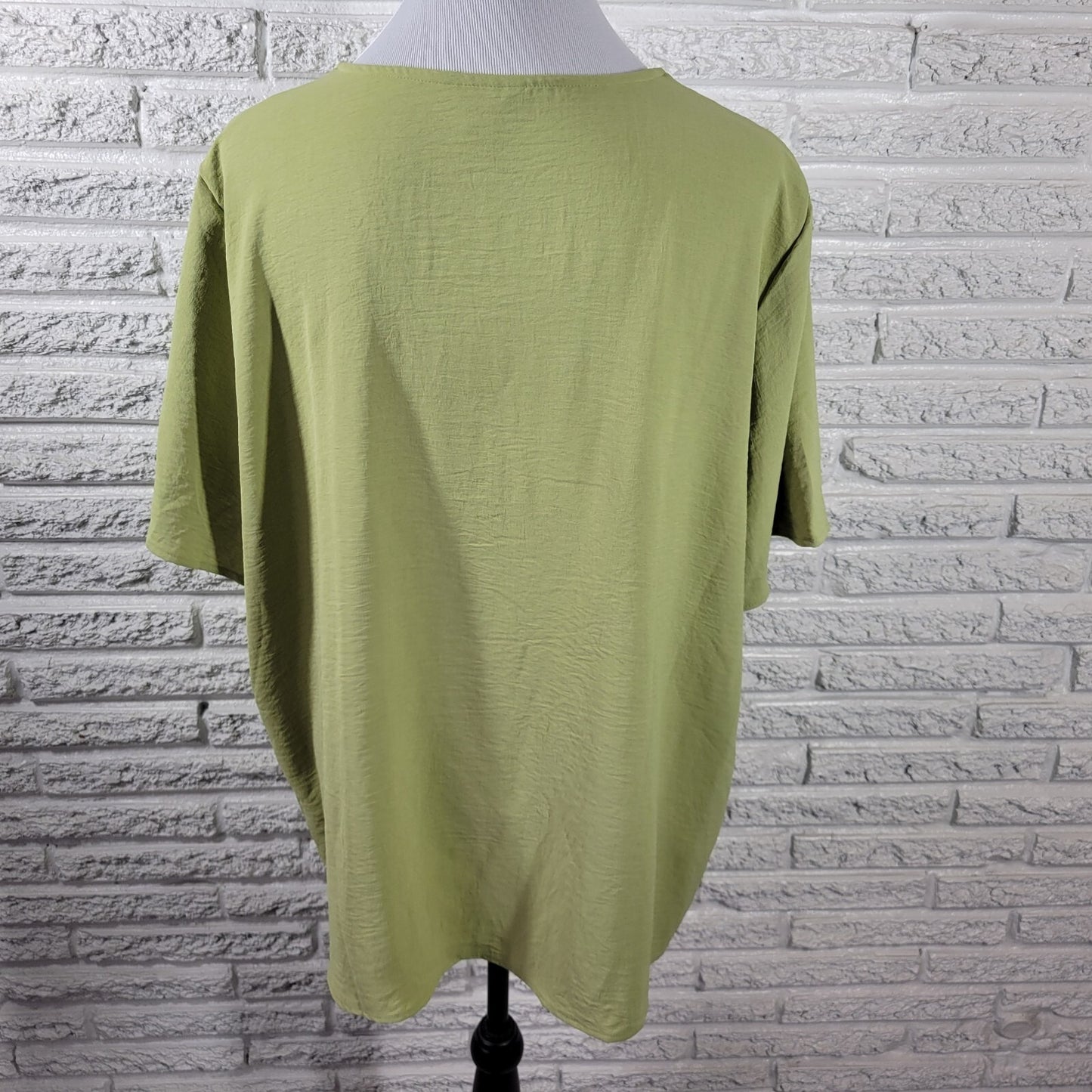 Cato Est 1946 Womens Top 18W 20W Plus Short Sleeve Green Lightweight Polyester