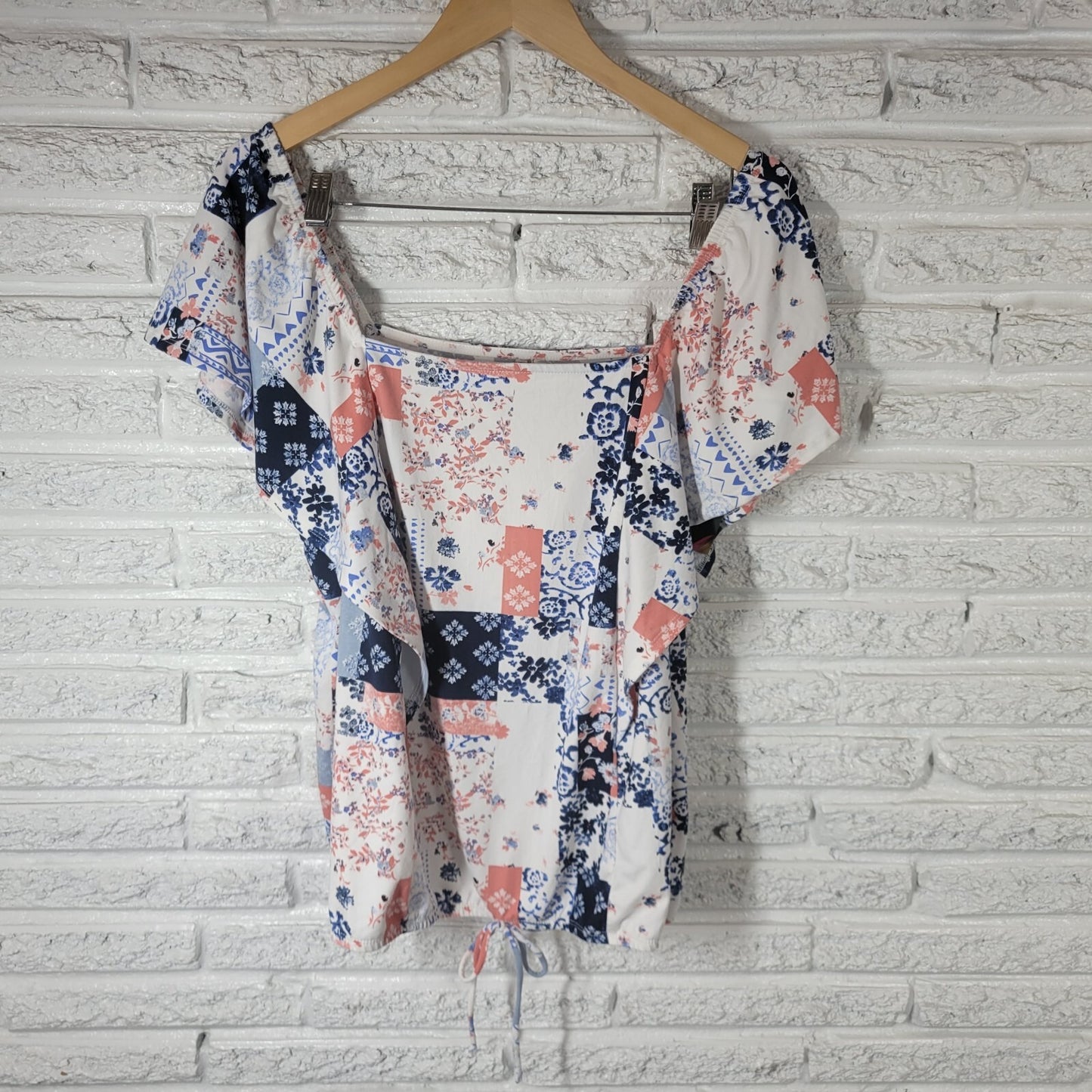 Cato Est 1946 Womens Top 22W 24W Plus Swing Blue Pink Floral Patchwork Tied Hem