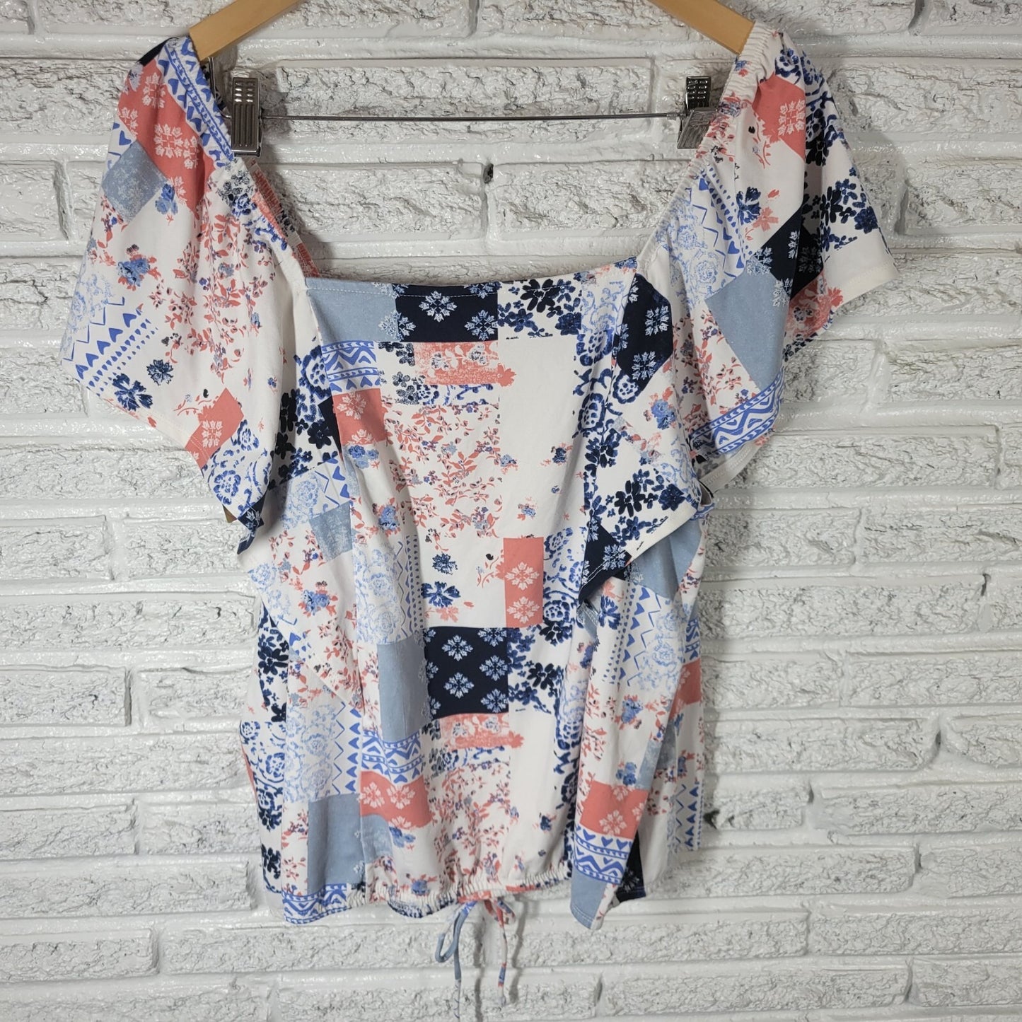 Cato Est 1946 Womens Top 22W 24W Plus Swing Blue Pink Floral Patchwork Tied Hem
