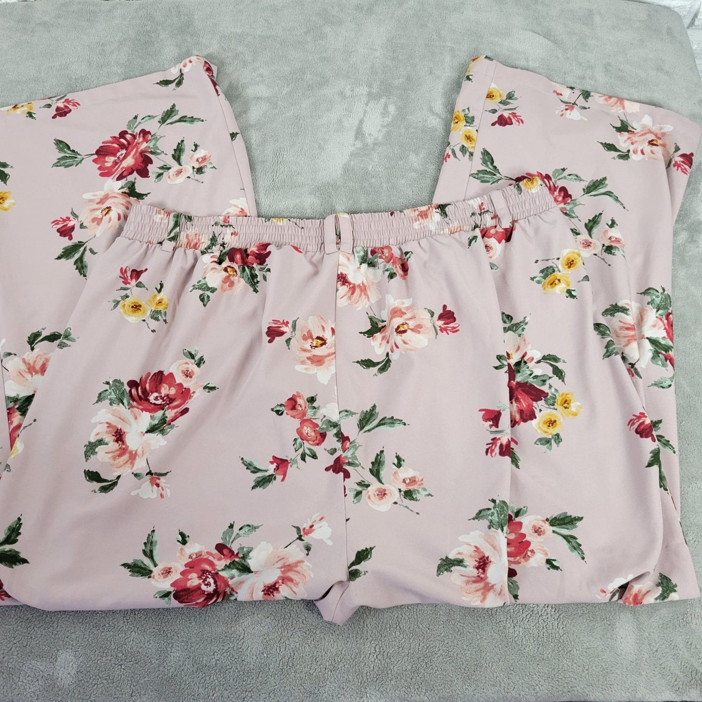 Torrid Womens Pants 3 3X Plus Pull On Lavender Floral Comfy Poly Blend Pockets