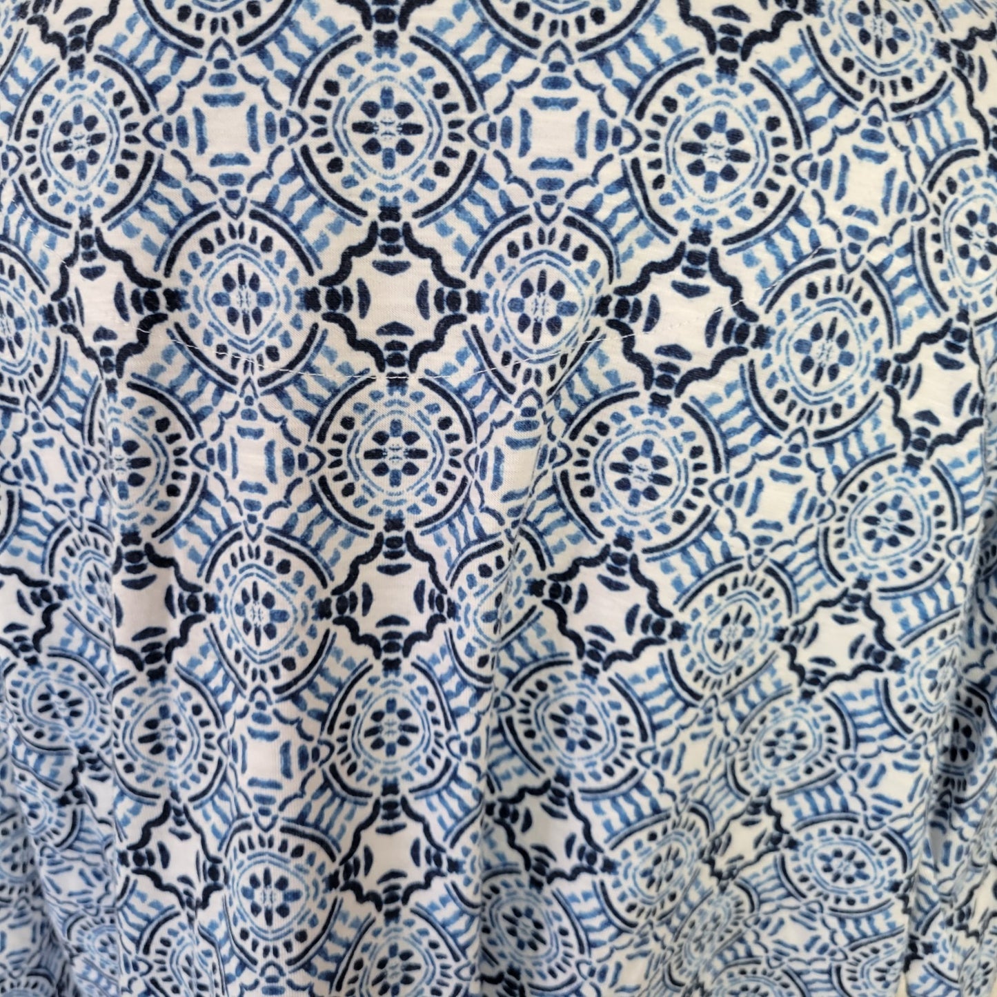 Alfred Dunner PXL Top Blue White Geometric Studded Square Neck Stretch