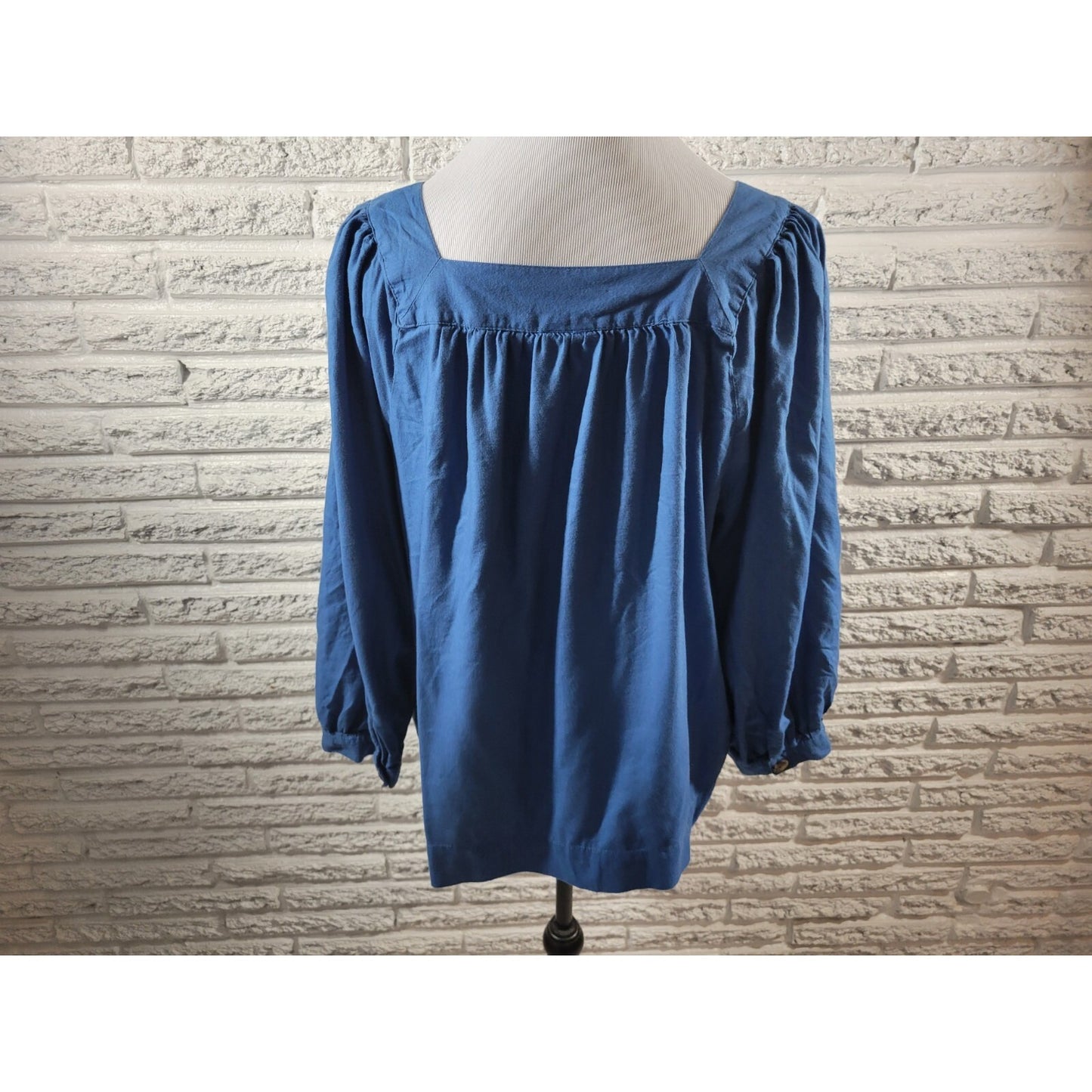 St Johns Bay Womens Top XXL Plus Long Sleeve Square Neck Button Up Casual Blue