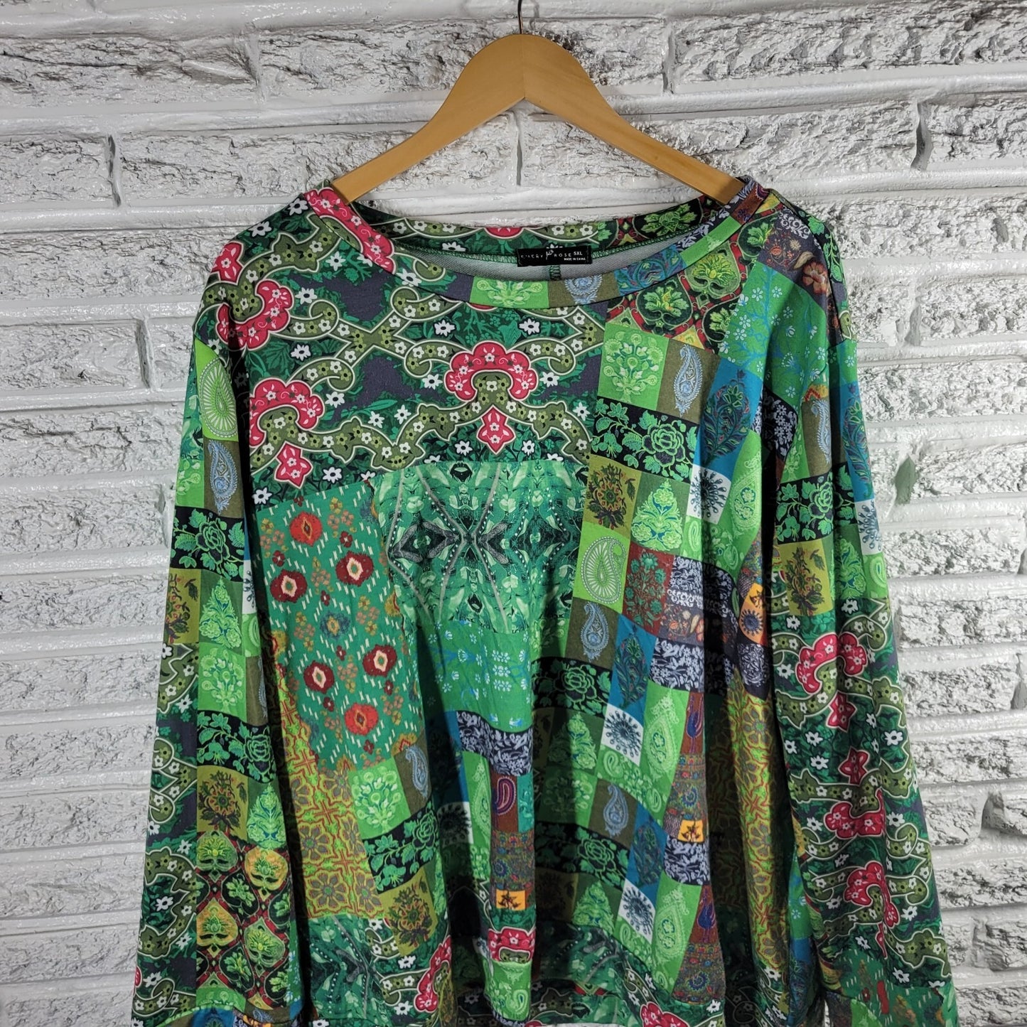 Emery Rose Womens Top 5XL Plus Long Sleeve Green Paisley Poly Blend Casual Comfy