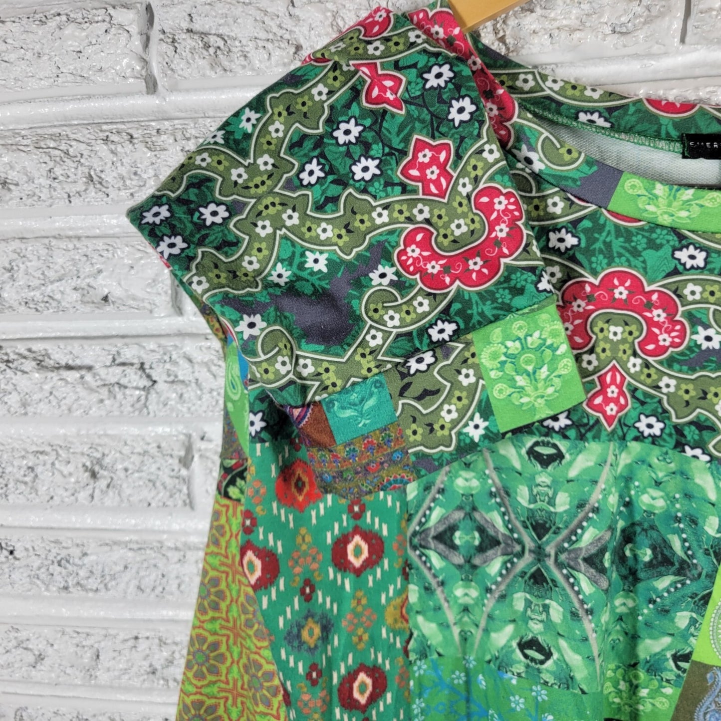 Emery Rose Womens Top 5XL Plus Long Sleeve Green Paisley Poly Blend Casual Comfy