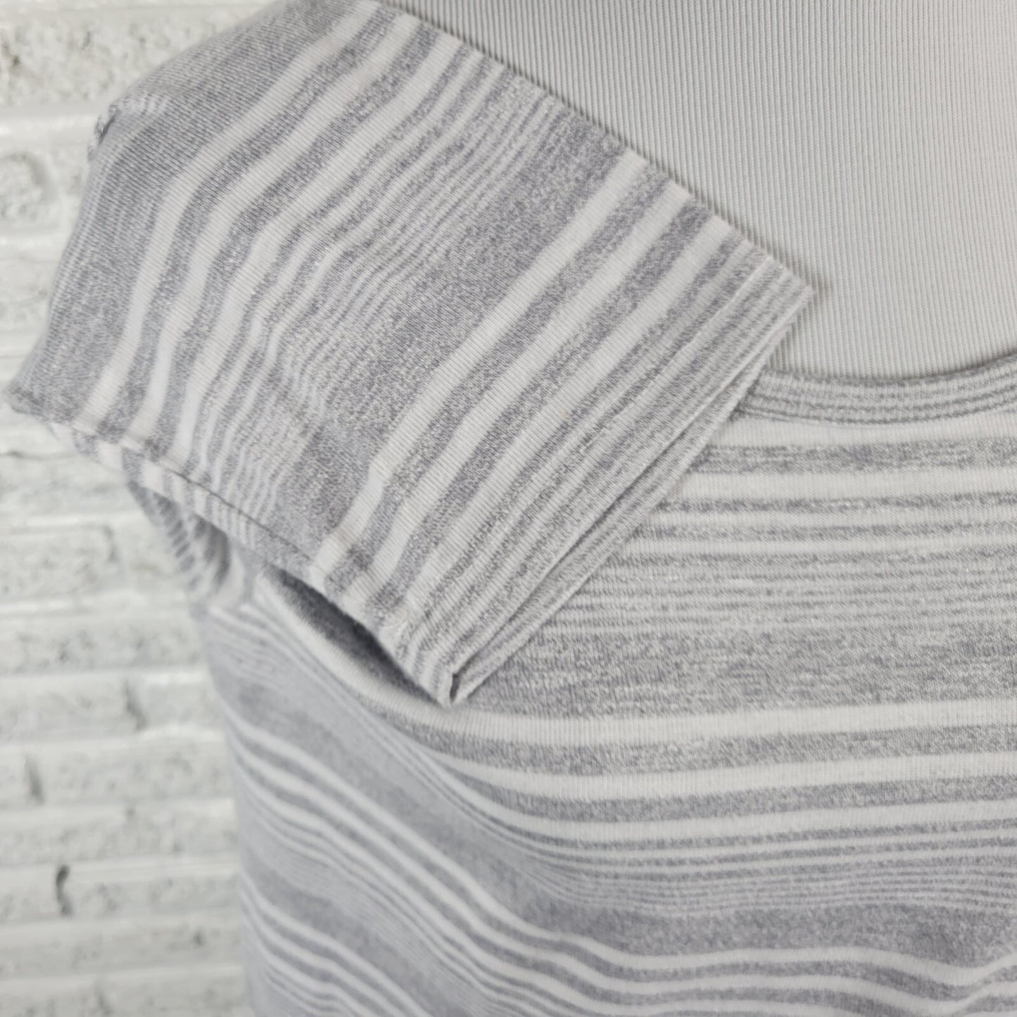 Onque Womens Top Extra Large 3/4 Sleeve Gray Stripe Knit Soft Comfy Casual