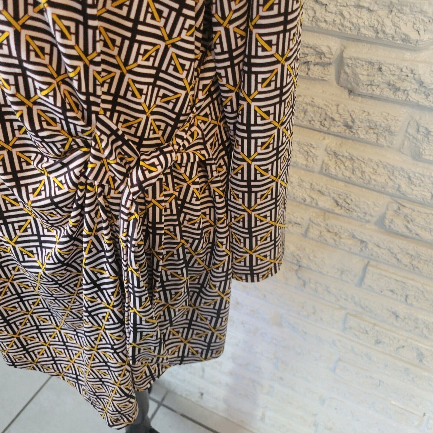 Liz Claiborne Womens Top XXL 3/4 Sleeve Black Geometric Poly Blend Sash Office