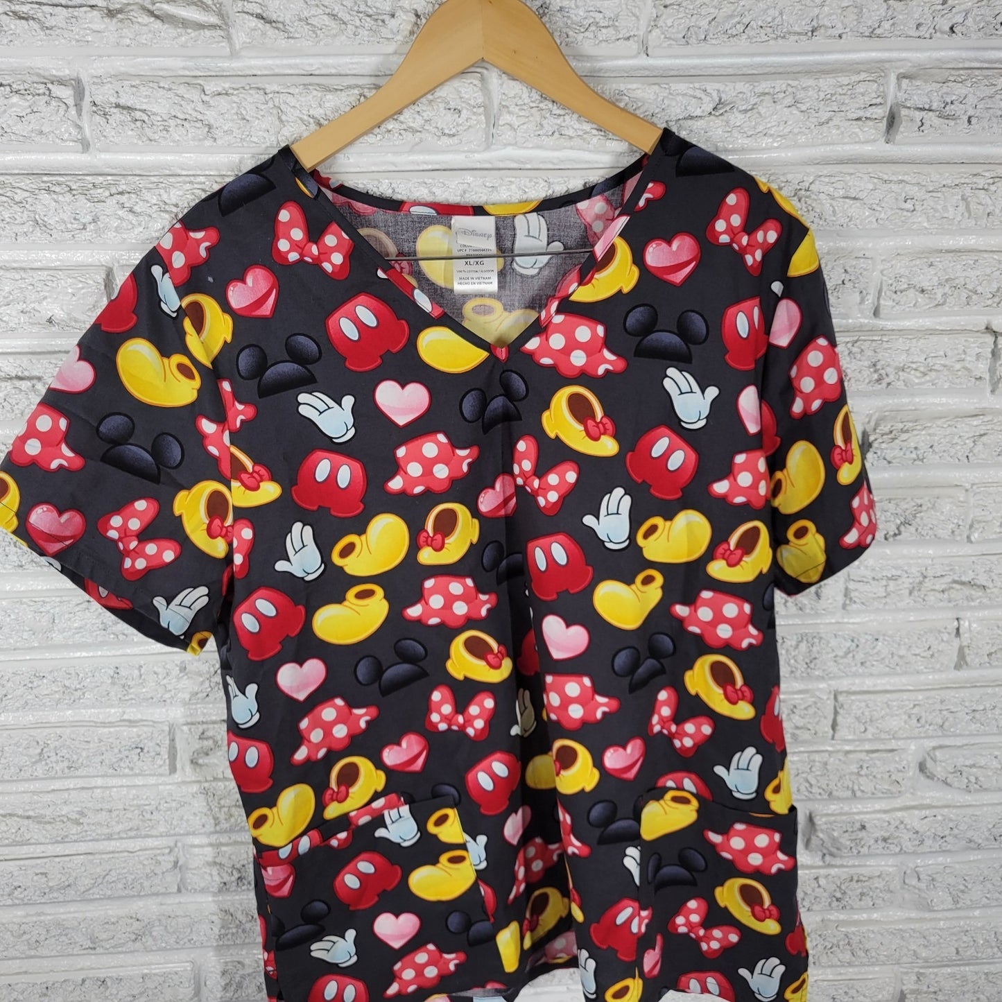 Disney Minnie Mouse Scrub Top XL Black Red Cotton Medical Vet Nurse NOV99E