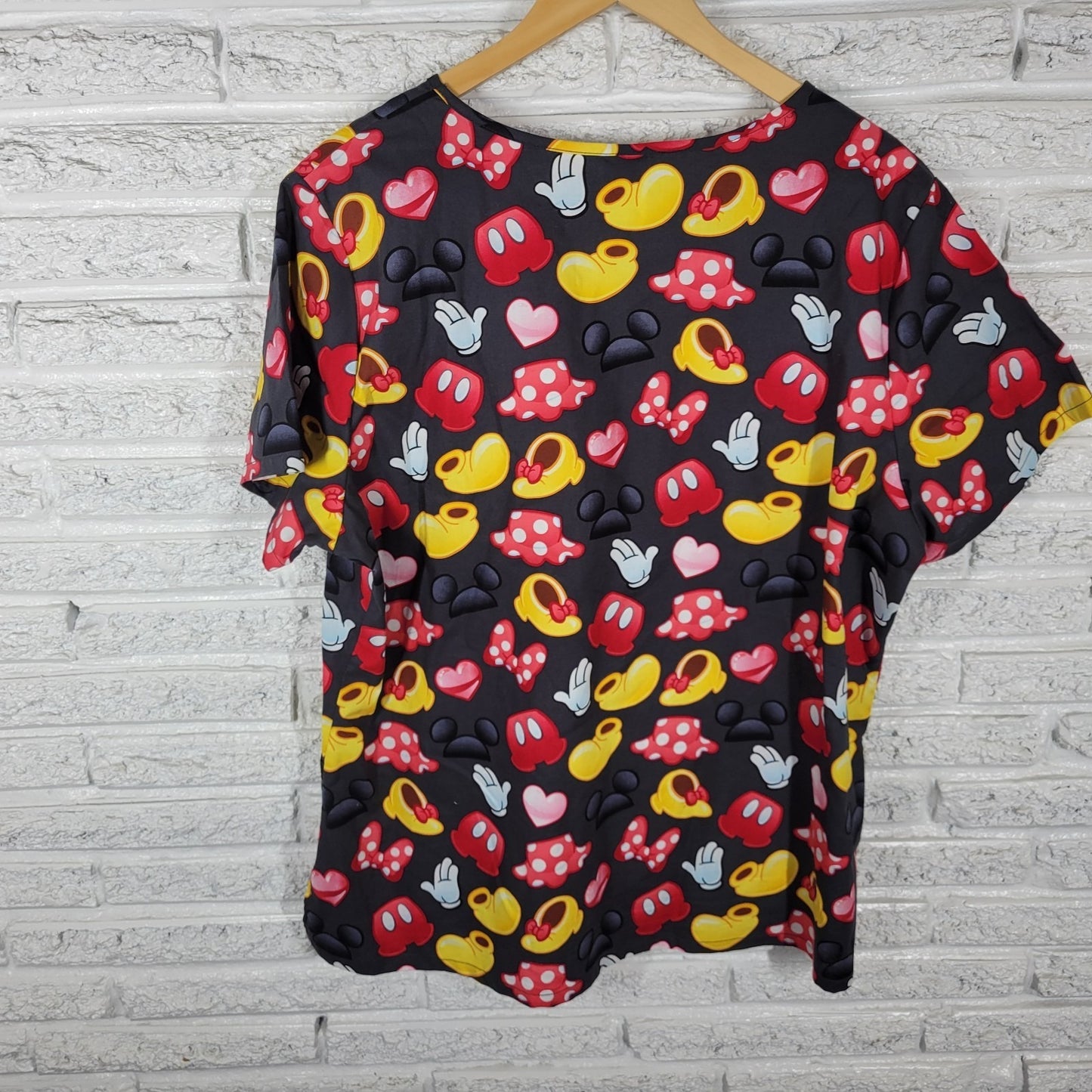 Disney Minnie Mouse Scrub Top XL Black Red Cotton Medical Vet Nurse NOV99E