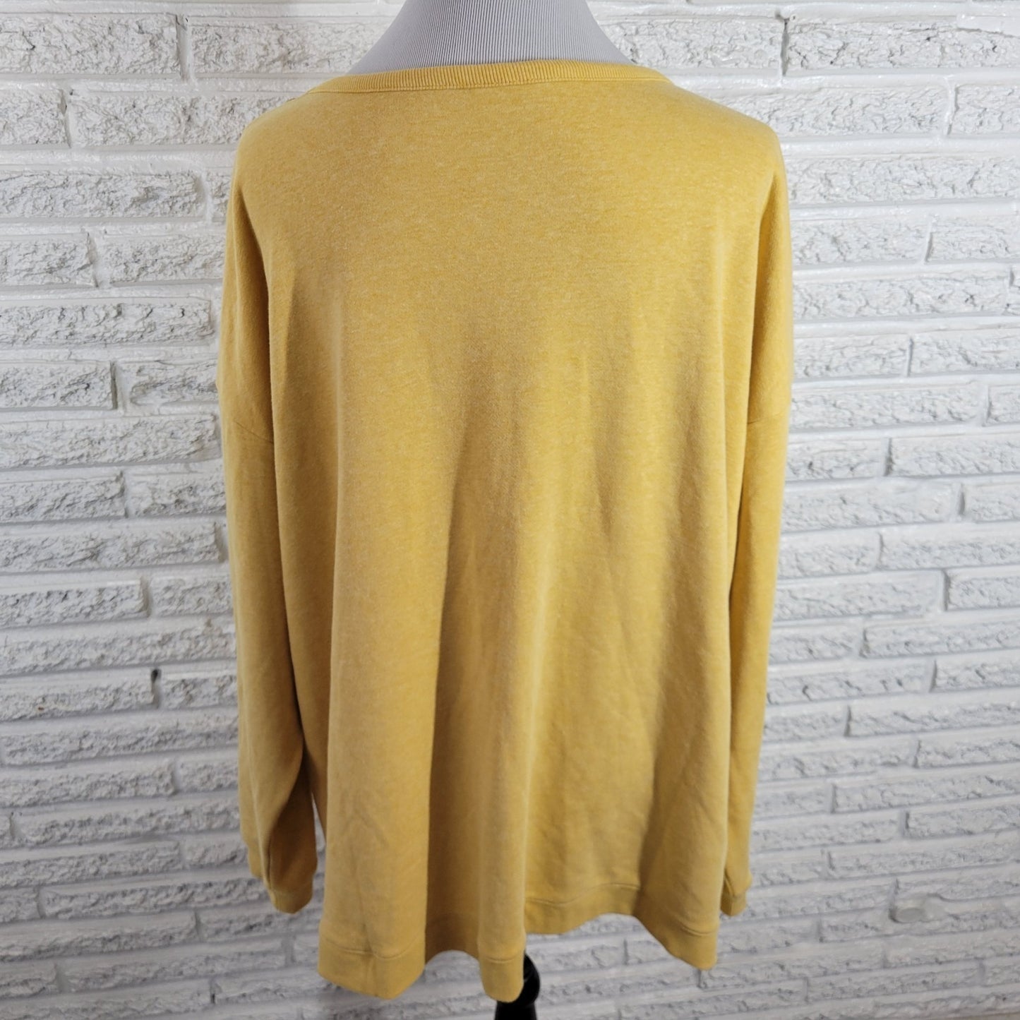 Croft Barrow Womens Sweatshirt 3X Plus 3/4 Sleeve Yellow Soft Deco Buttons Comfy