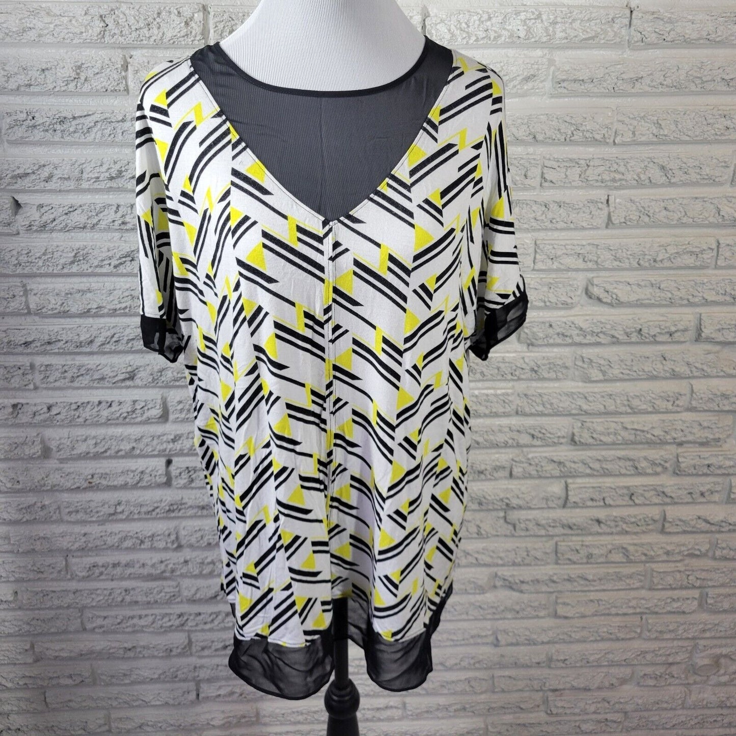 Worthington Womens Top Extra Large Back Zip Chiffon Hem Casual Yellow Geometric
