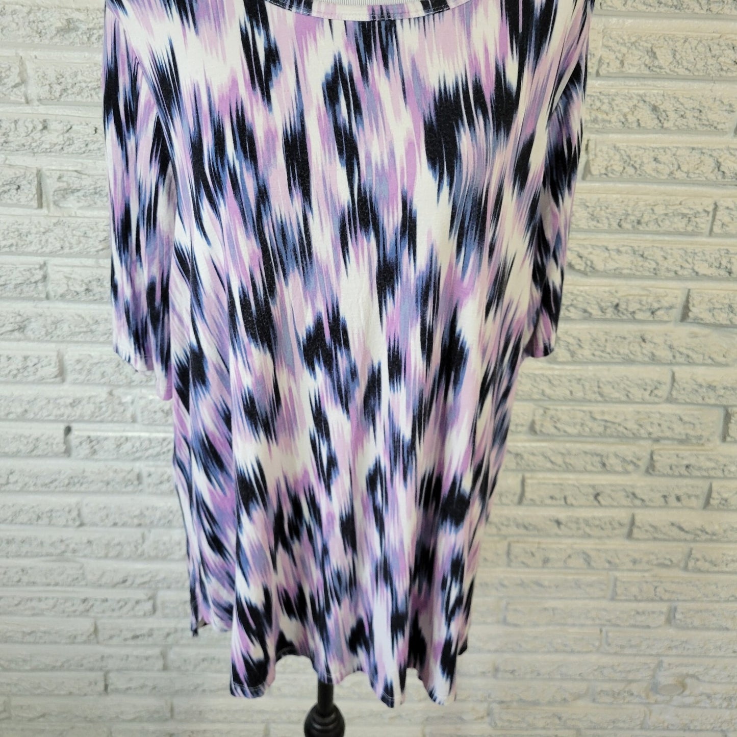 Lane Bryant 18/20 Plus Size T-Shirt Top Lavender Blue Watercolor Stretch WAT5E