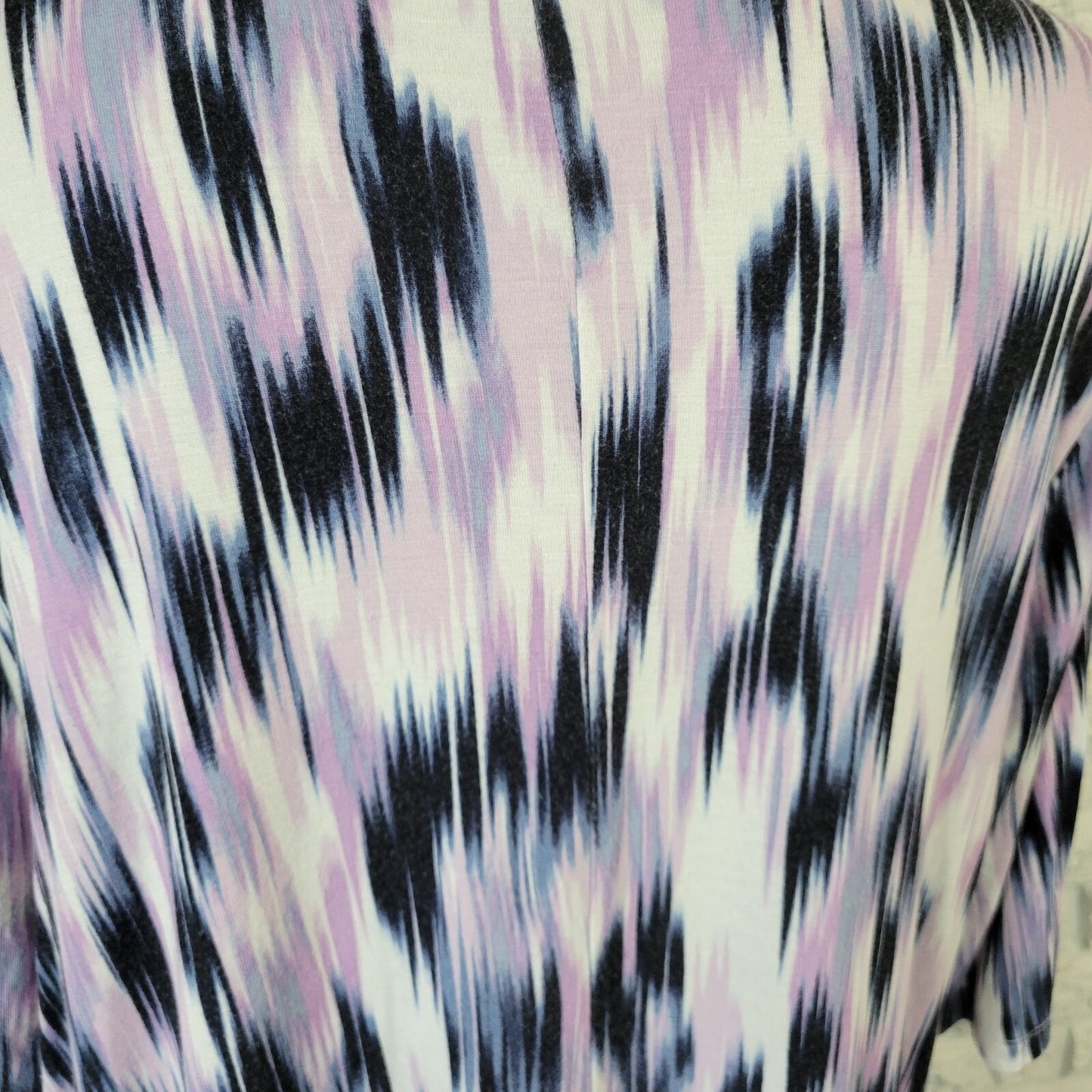 Lane Bryant 18/20 Plus Size T-Shirt Top Lavender Blue Watercolor Stretch WAT5E