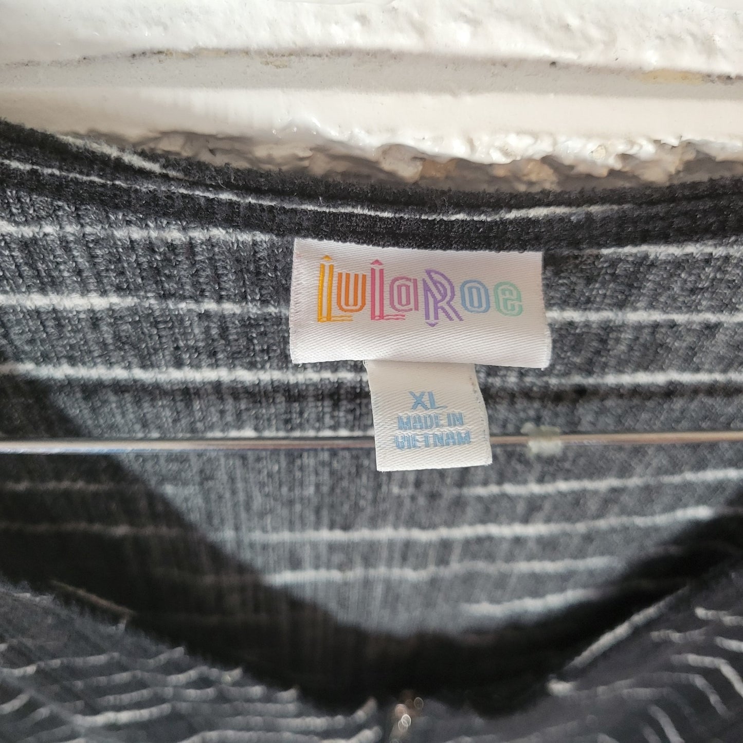 Lularoe Women Top Extra Large XL Sleeveless Quarter Zip Black Animal Print Comfy