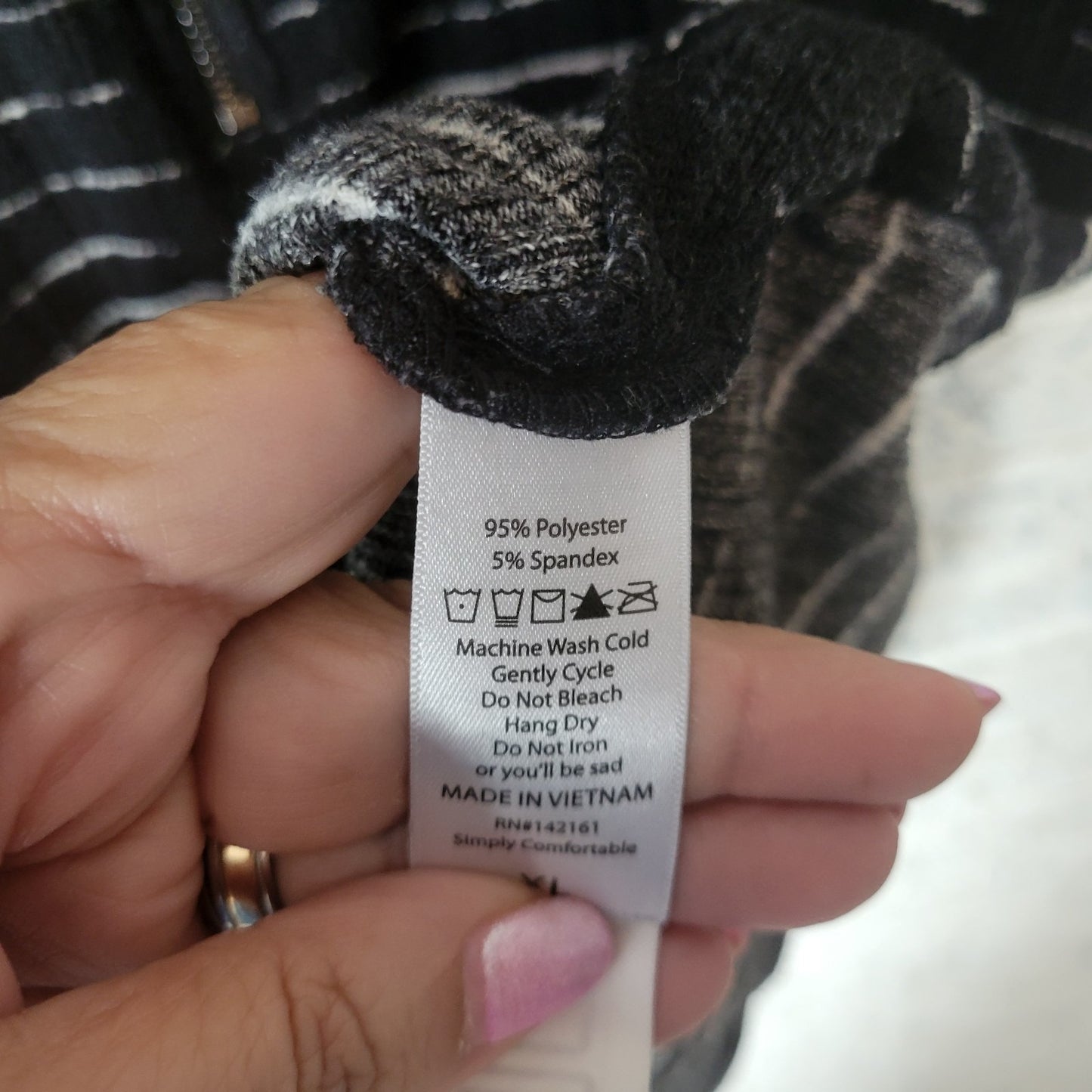 Lularoe Women Top Extra Large XL Sleeveless Quarter Zip Black Animal Print Comfy