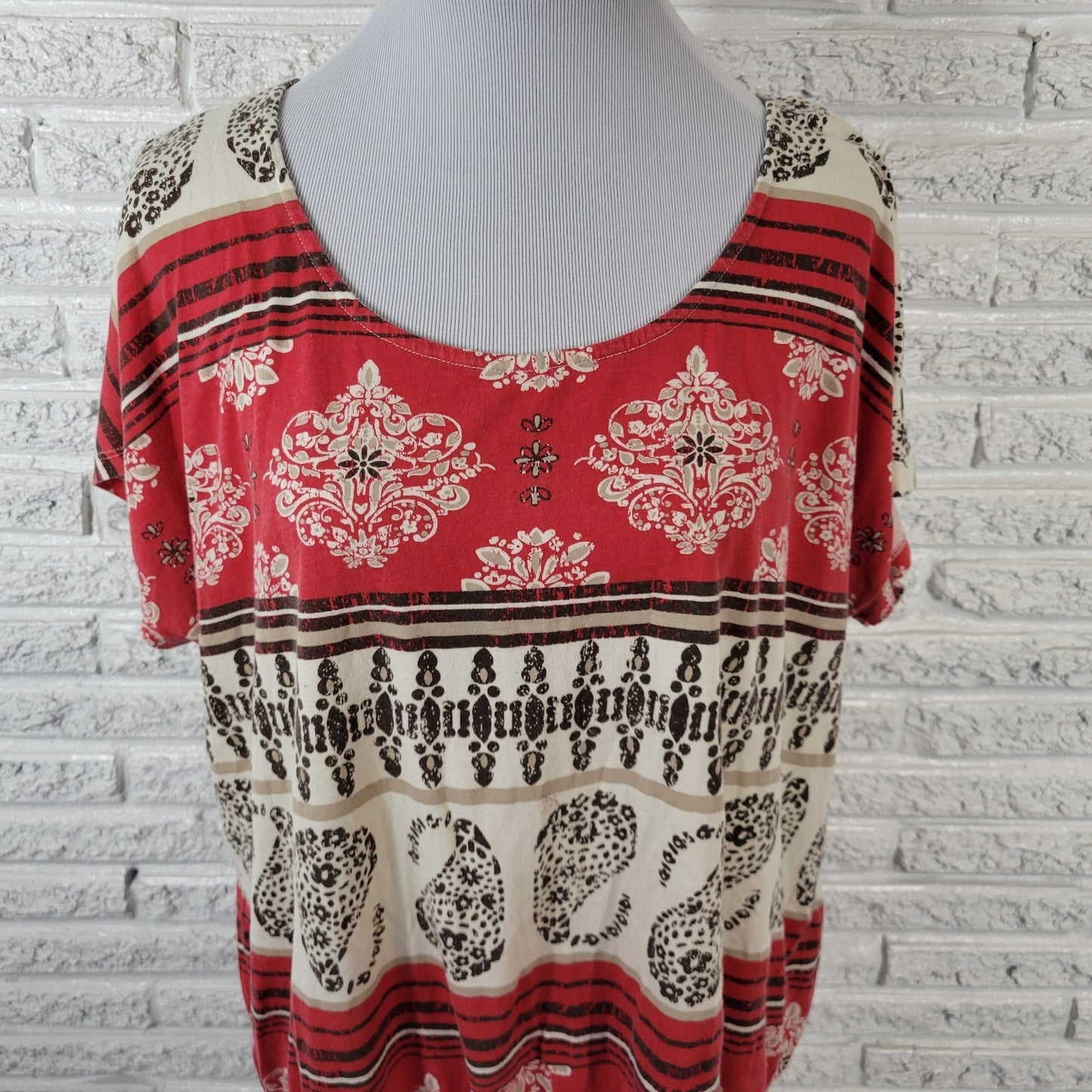 Sonoma Women's 1X Plus Size Red Brown Geometric Cap Sleeve Tee Top Cotton