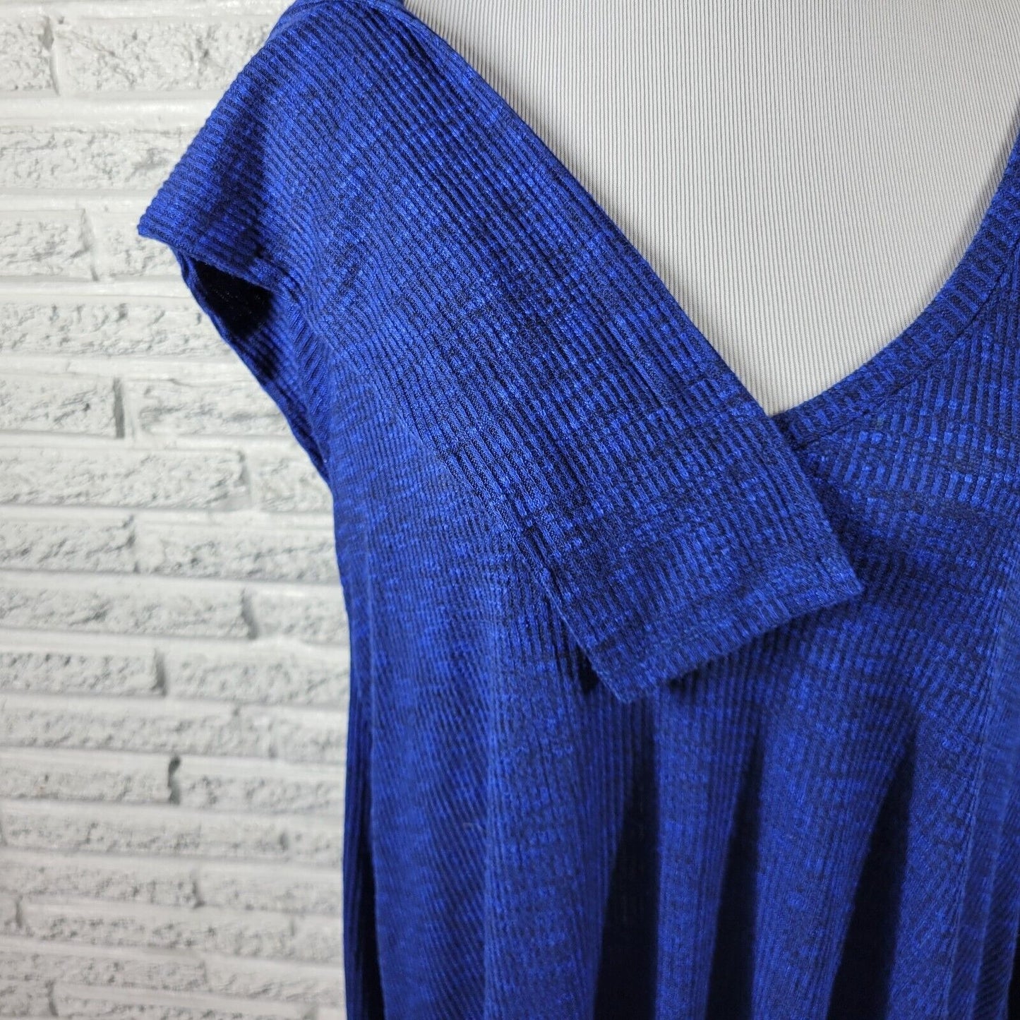 Ana Women Sweater Extra Large XL Long Sleeve Tunic Blue Lightweight Casual Sheer