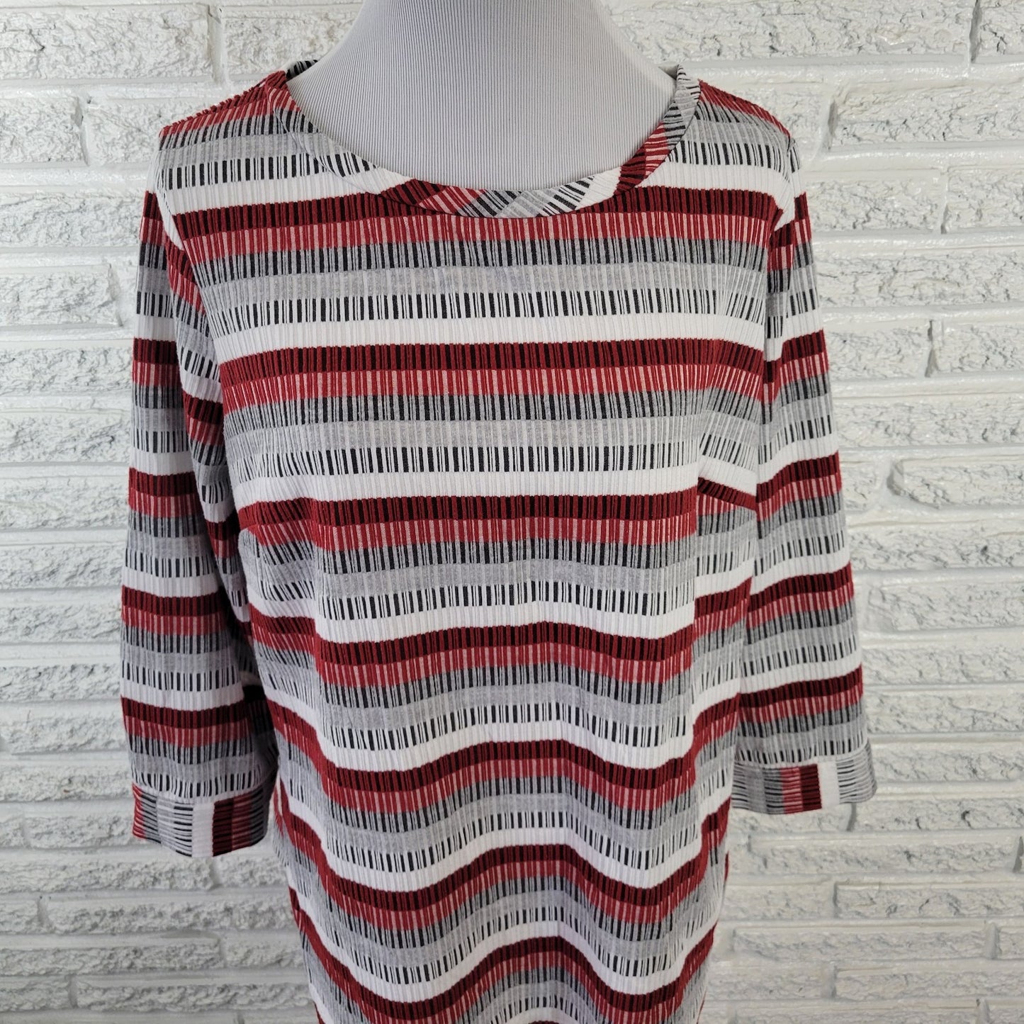 Jones New York 1X Blouse Top Red Gray Striped 3/4 Sleeve Stretch STR104E