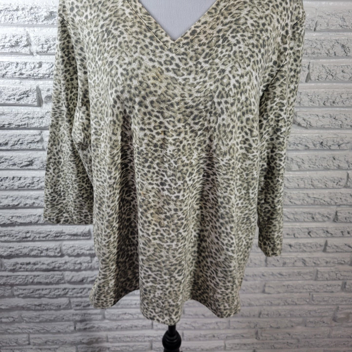 Denim Co Womens Top Extra Large Tee 3/4 Sleeve Gray Animal Print Comfy Casual