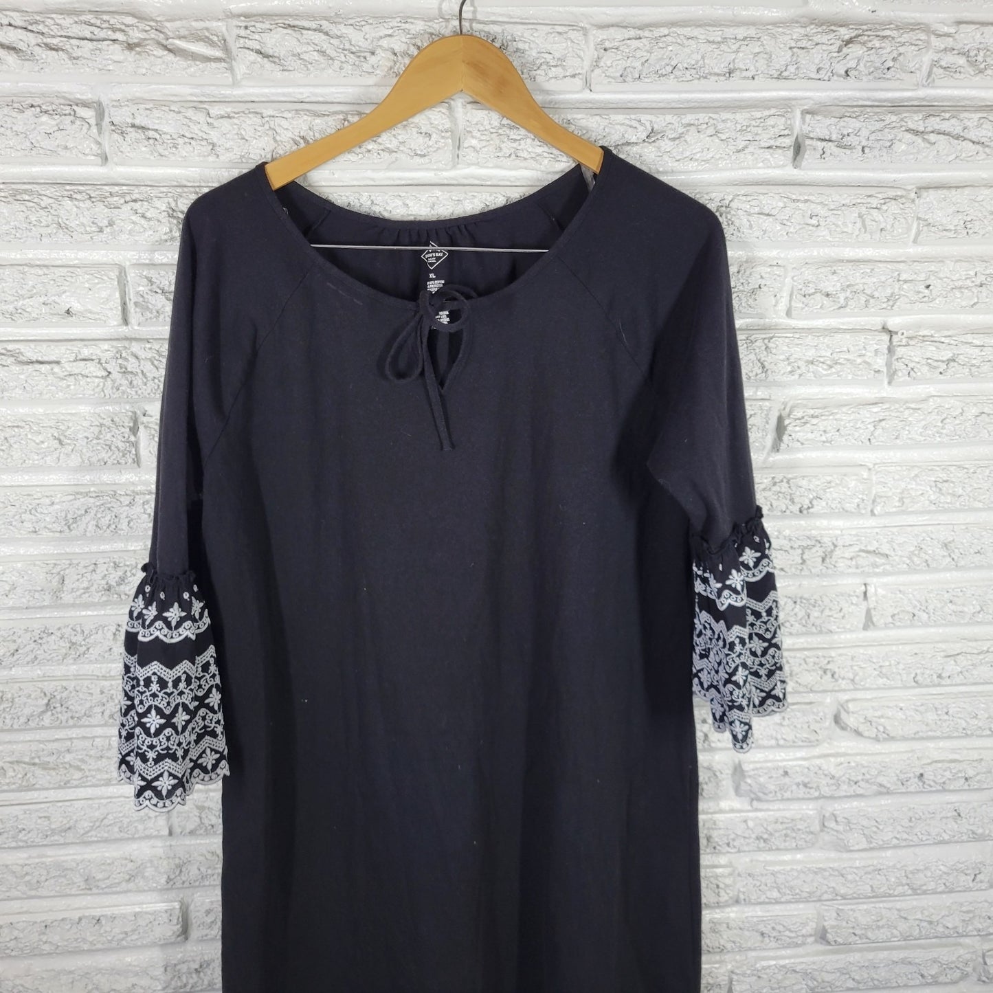St. John's Bay XL Black Dress Embroidered Keyhole 3/4 Bell Sleeve Stretch Mini