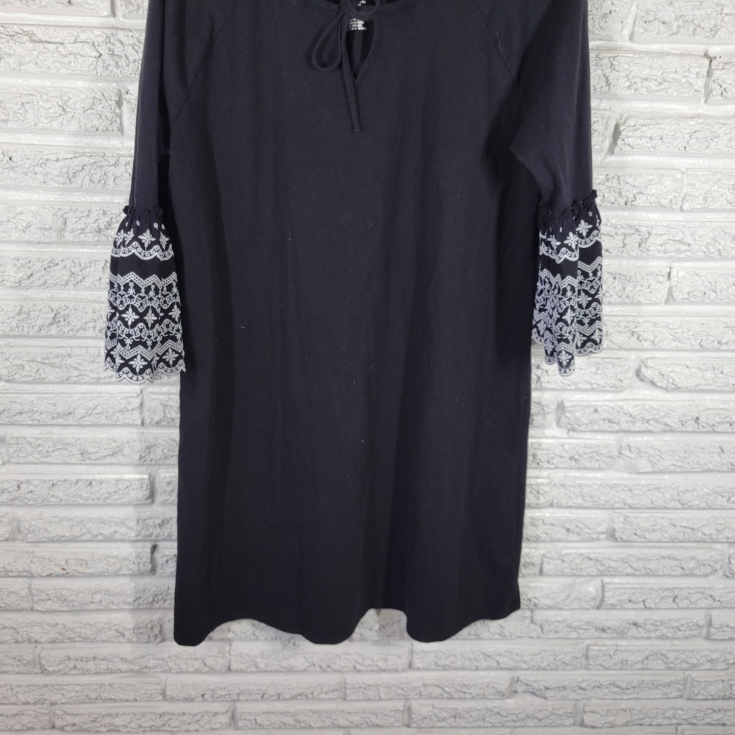 St. John's Bay XL Black Dress Embroidered Keyhole 3/4 Bell Sleeve Stretch Mini