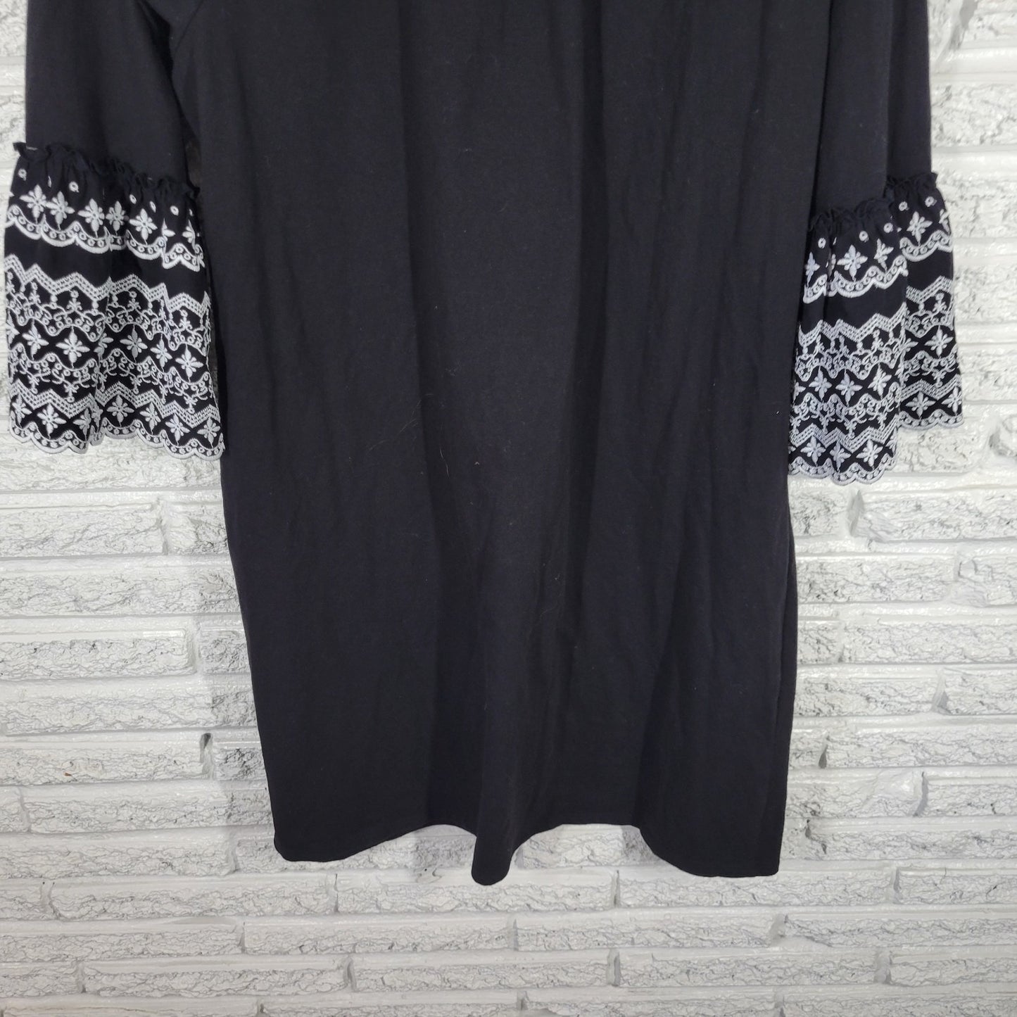 St. John's Bay XL Black Dress Embroidered Keyhole 3/4 Bell Sleeve Stretch Mini