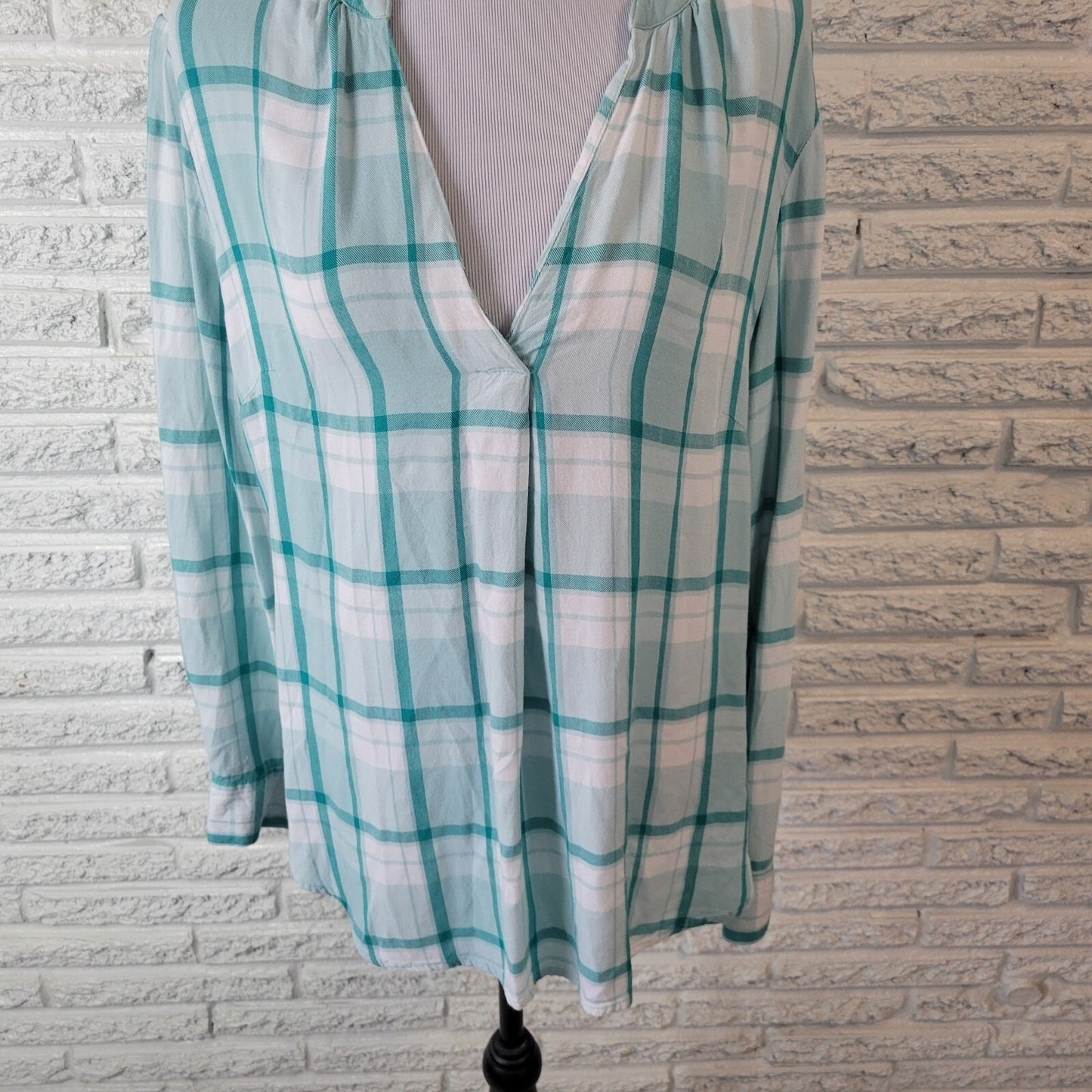 New York Co SOHO Womens Top Extra Large Long Sleeve Green White Plaid Casual